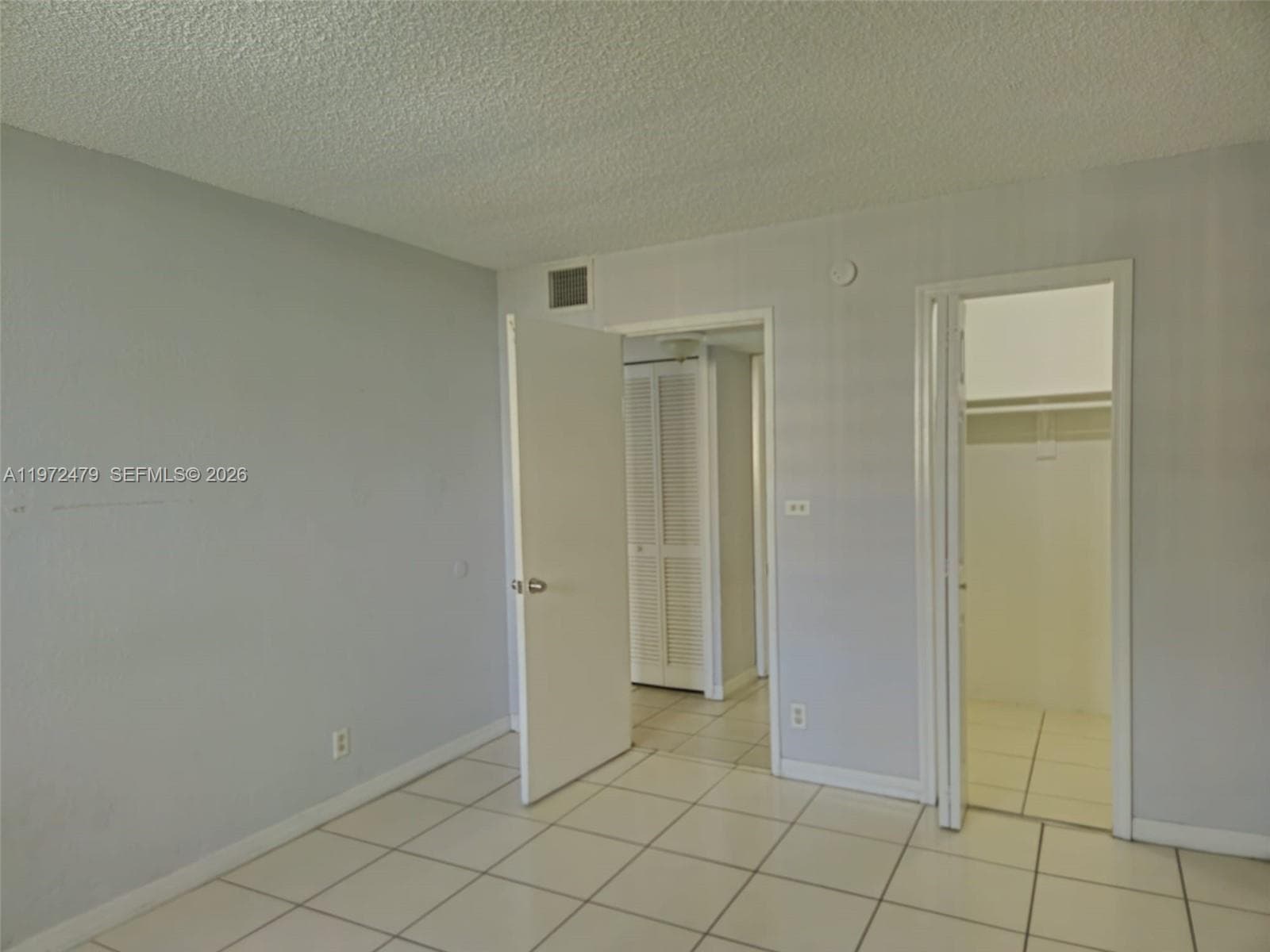 YOLANDA VILLAS · #704E in Miami - Photo 5