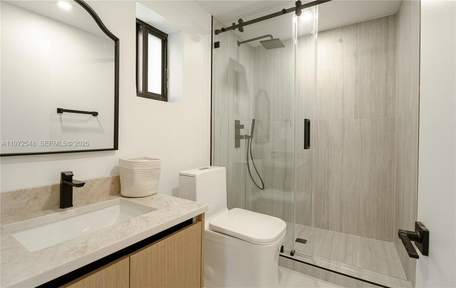 1221 Biarritz Dr photo 39