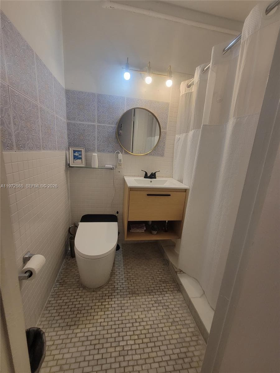Royal Hotel South Beach · #131 in Miami Beach - Photo 9