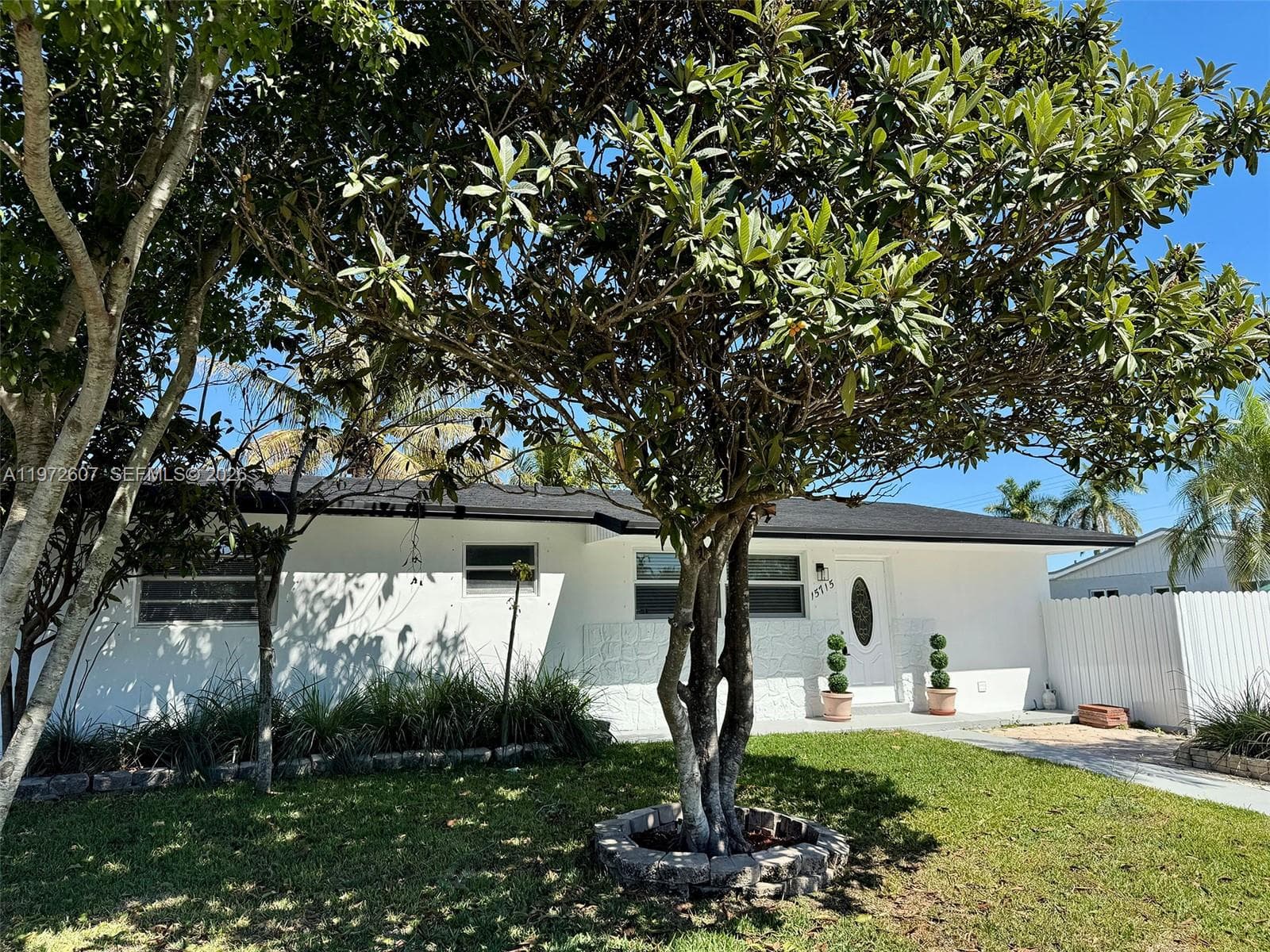 15715 SW 302nd Ter photo 2