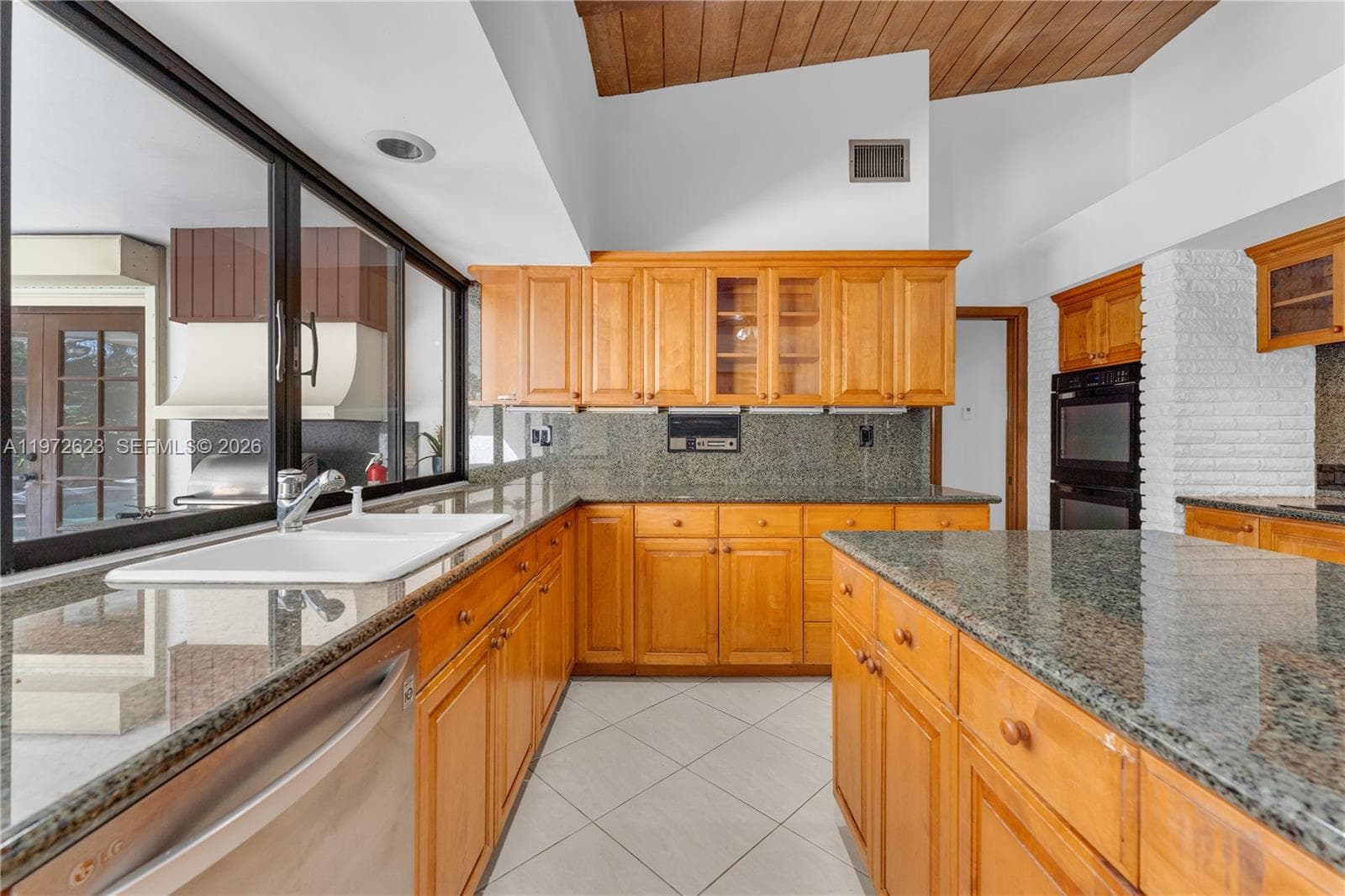 15305 SW 74th Ct photo 32