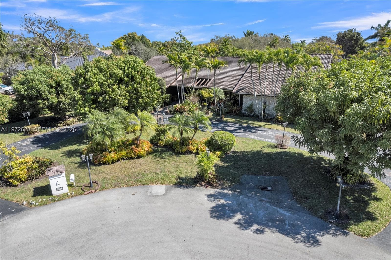 15305 SW 74th Ct photo 9