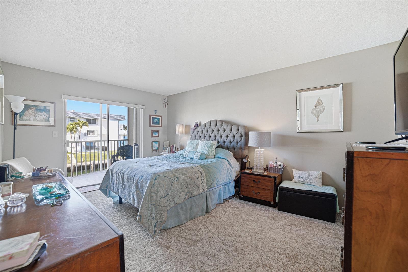 207-Bedroom1