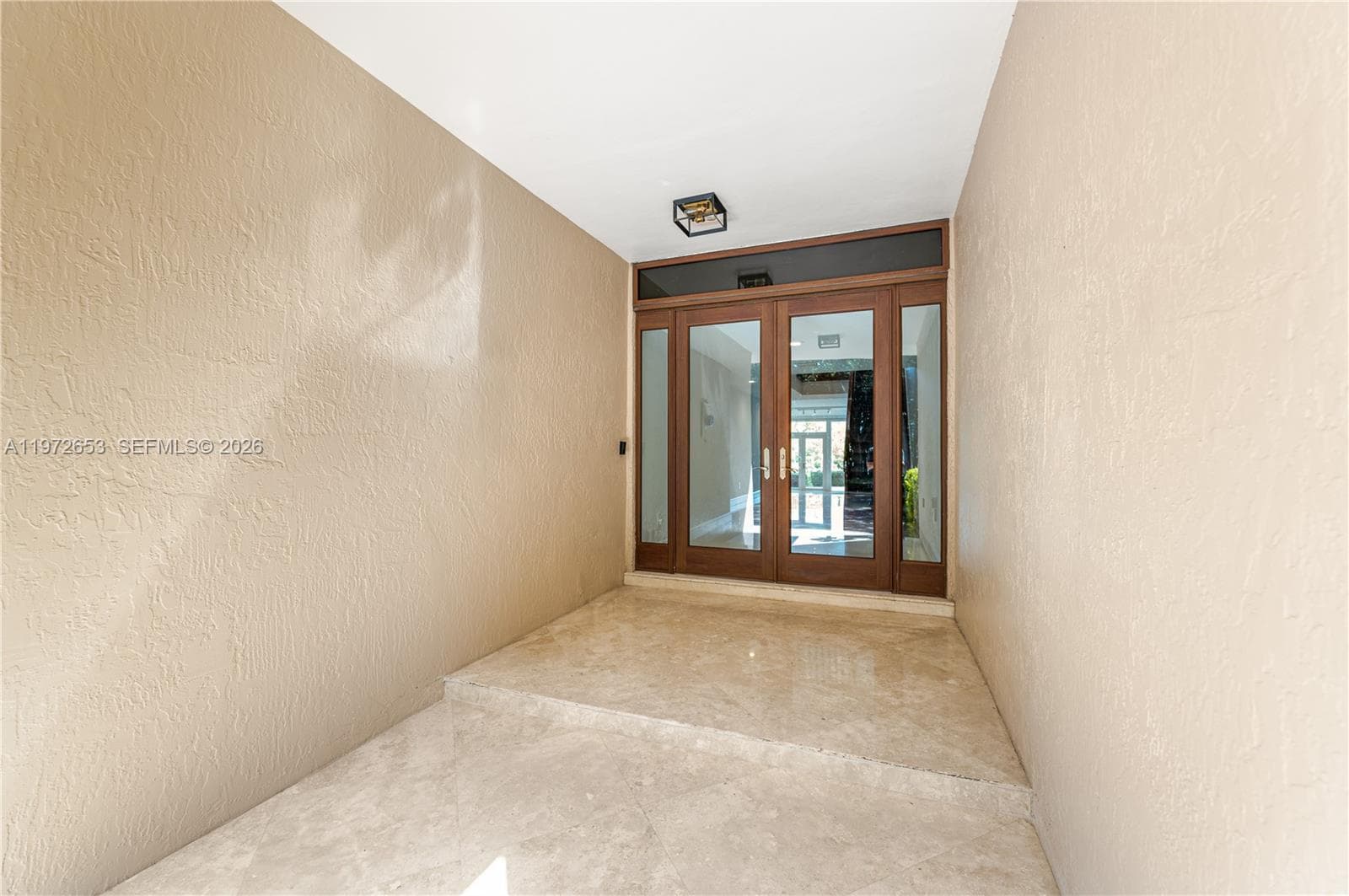 5990 Paradise Point Dr photo 12