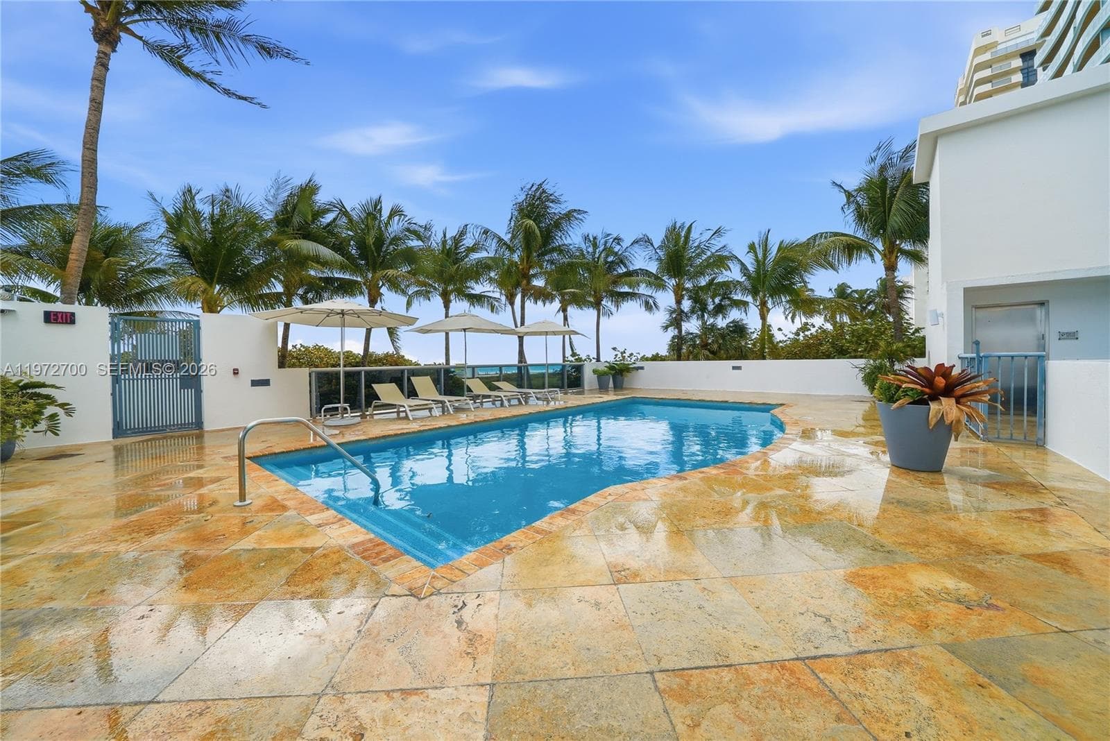 VILLA DI MARE CONDO · #700 in Miami Beach - Photo 38