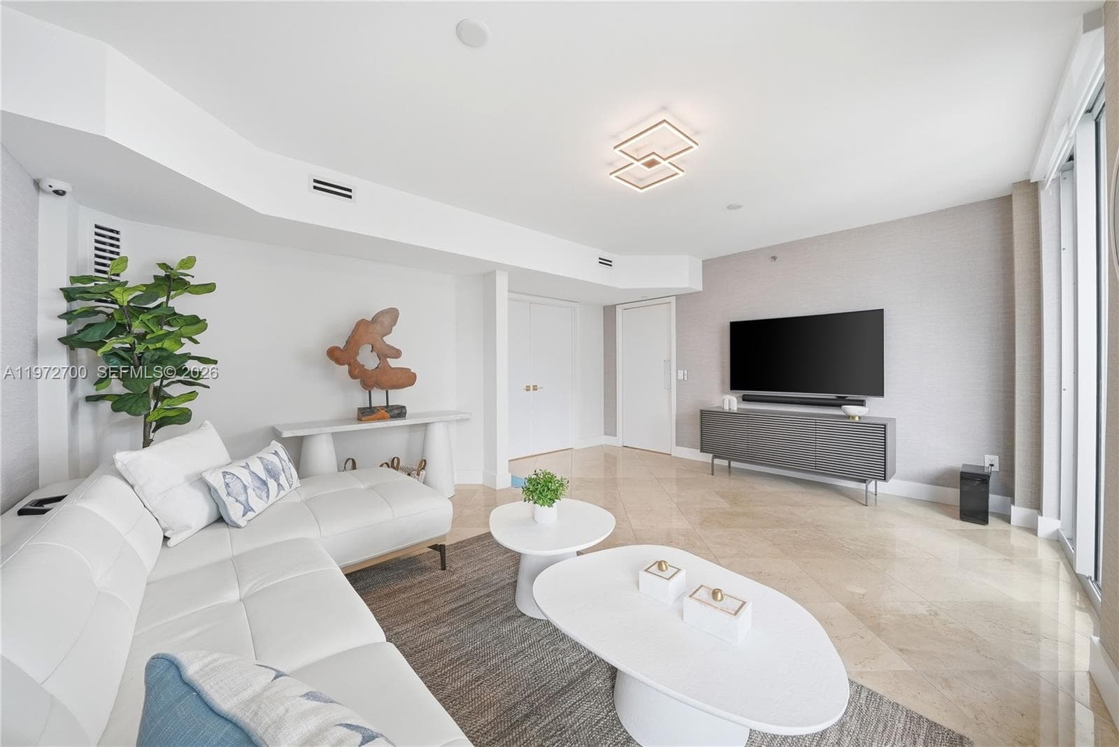 VILLA DI MARE CONDO · #700 in Miami Beach - Photo 15