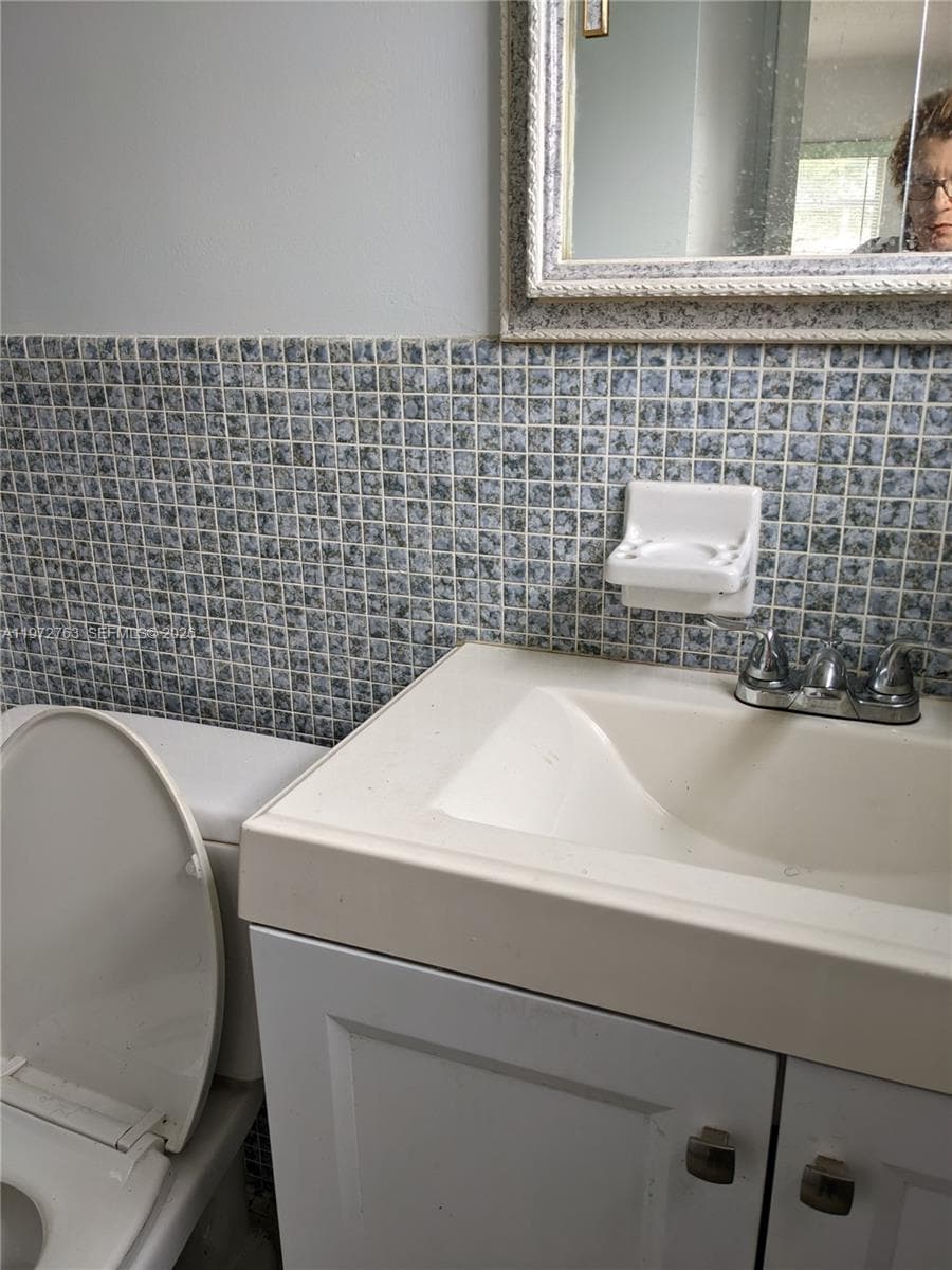 STAR LAKE ESTATES NO 2 CO · #211 in Miami - Photo 5