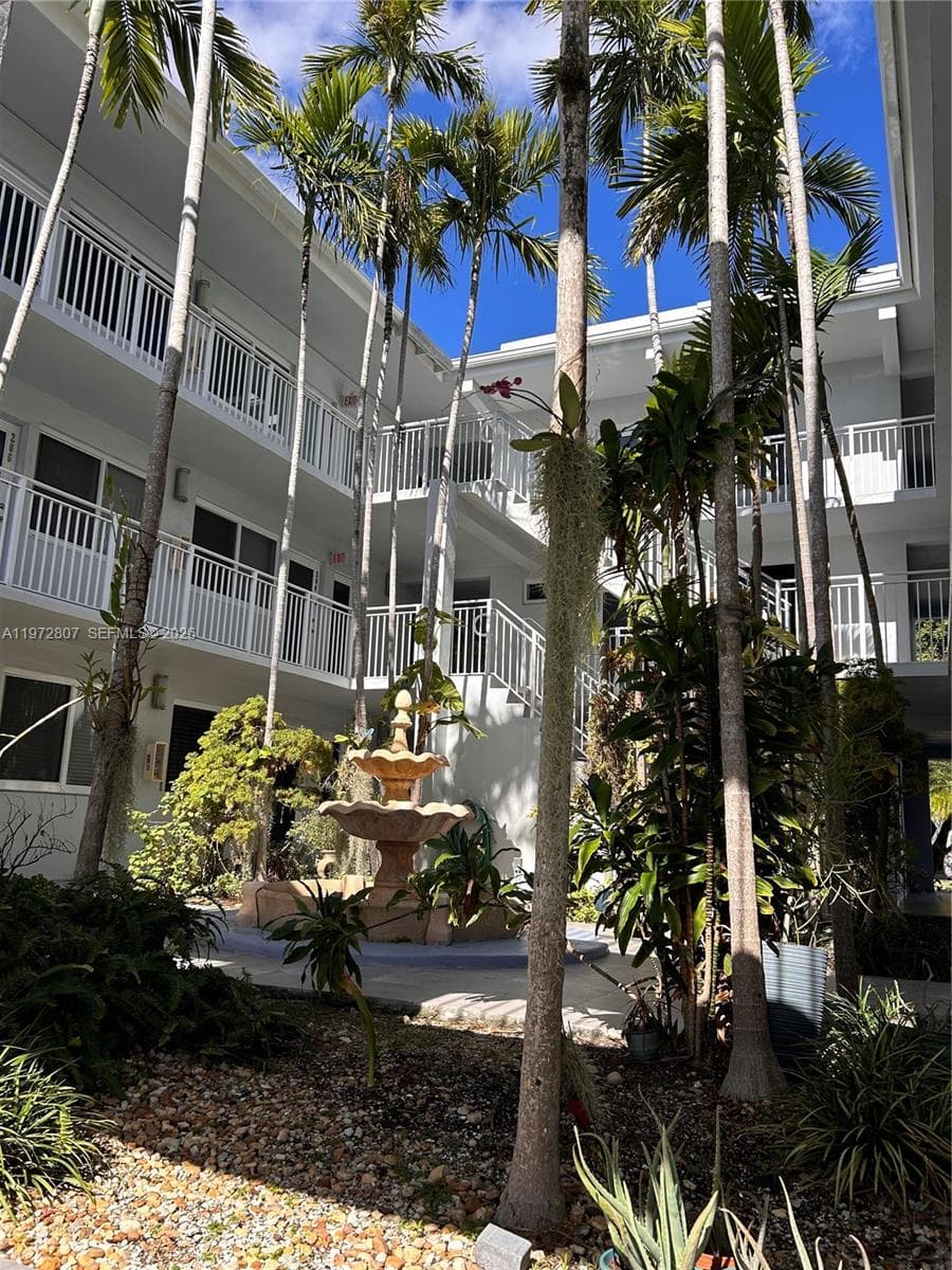 KEYSTONE GARDENS CONDO · #201 in North Miami - Photo 26