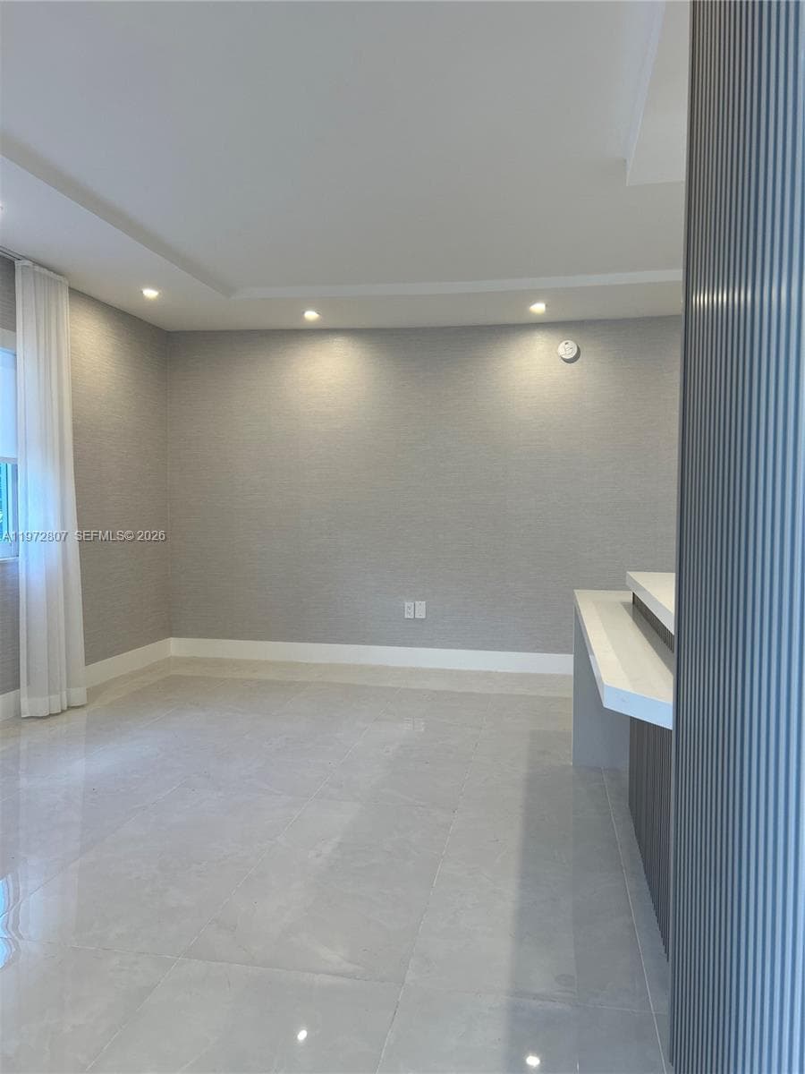 KEYSTONE GARDENS CONDO · #201 in North Miami - Photo 3