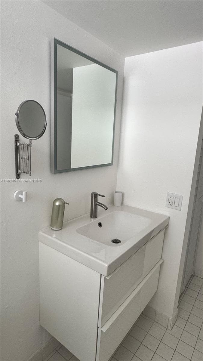 PARC PLAZA CONDO · #11F in Miami Beach - Photo 27