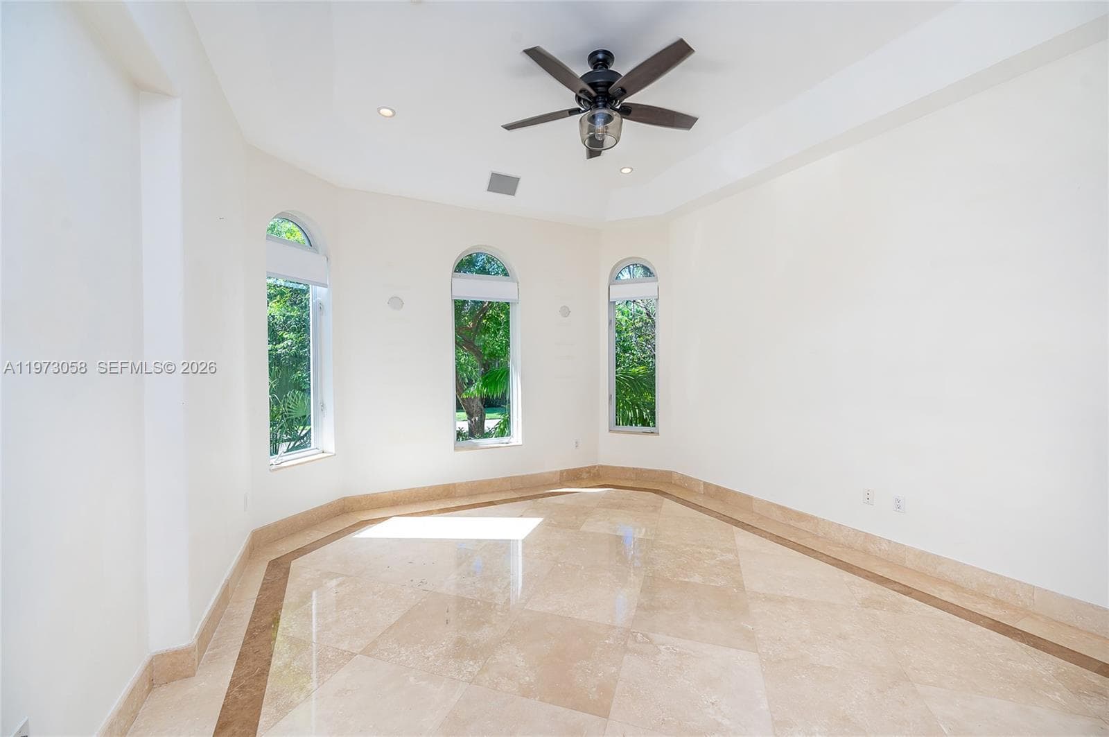 541 S Mashta Dr photo 14