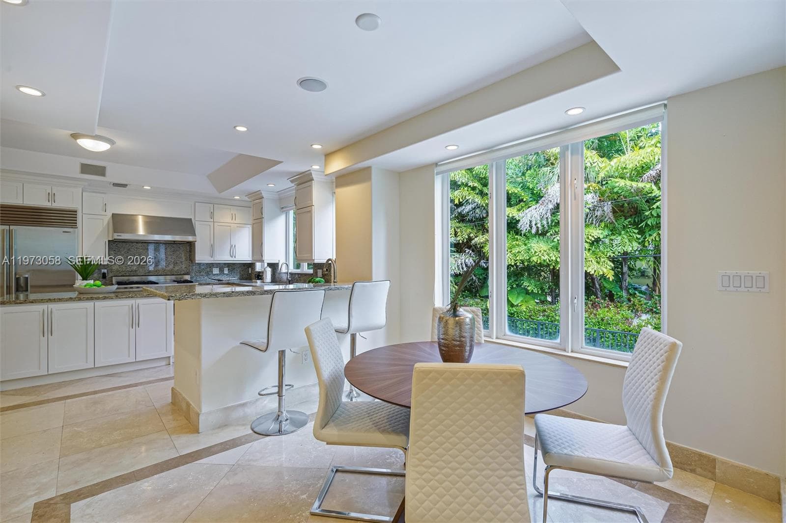 541 S Mashta Dr photo 11