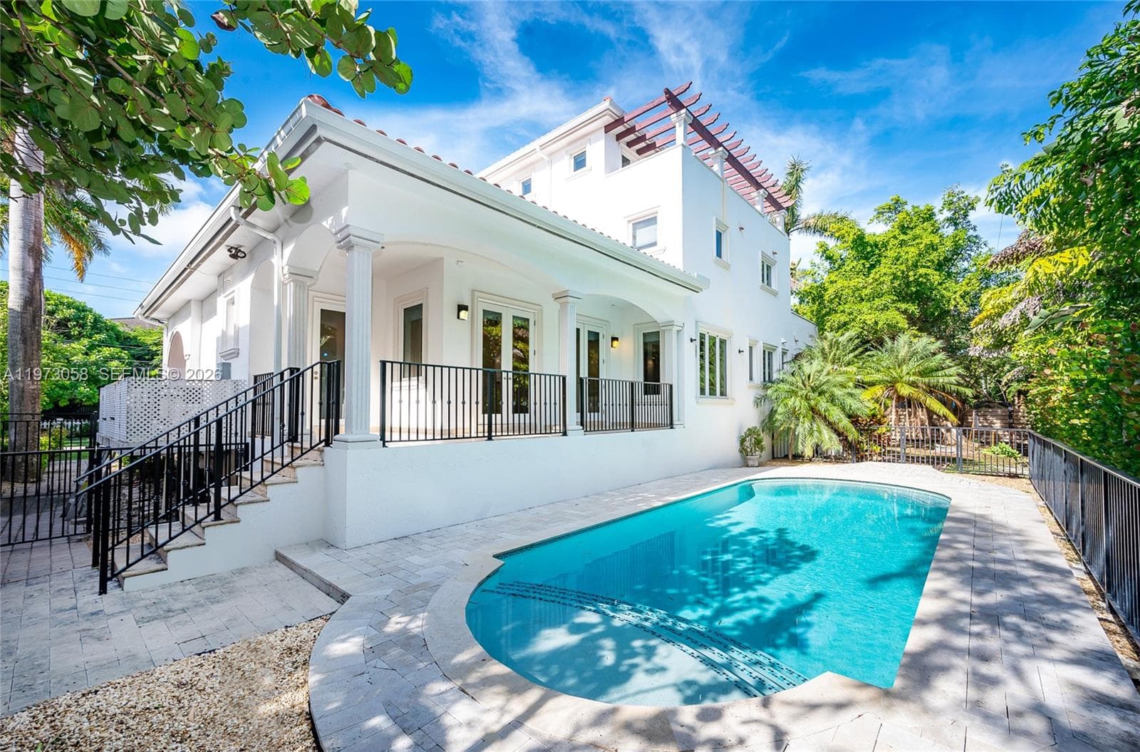 541 S Mashta Dr photo 25