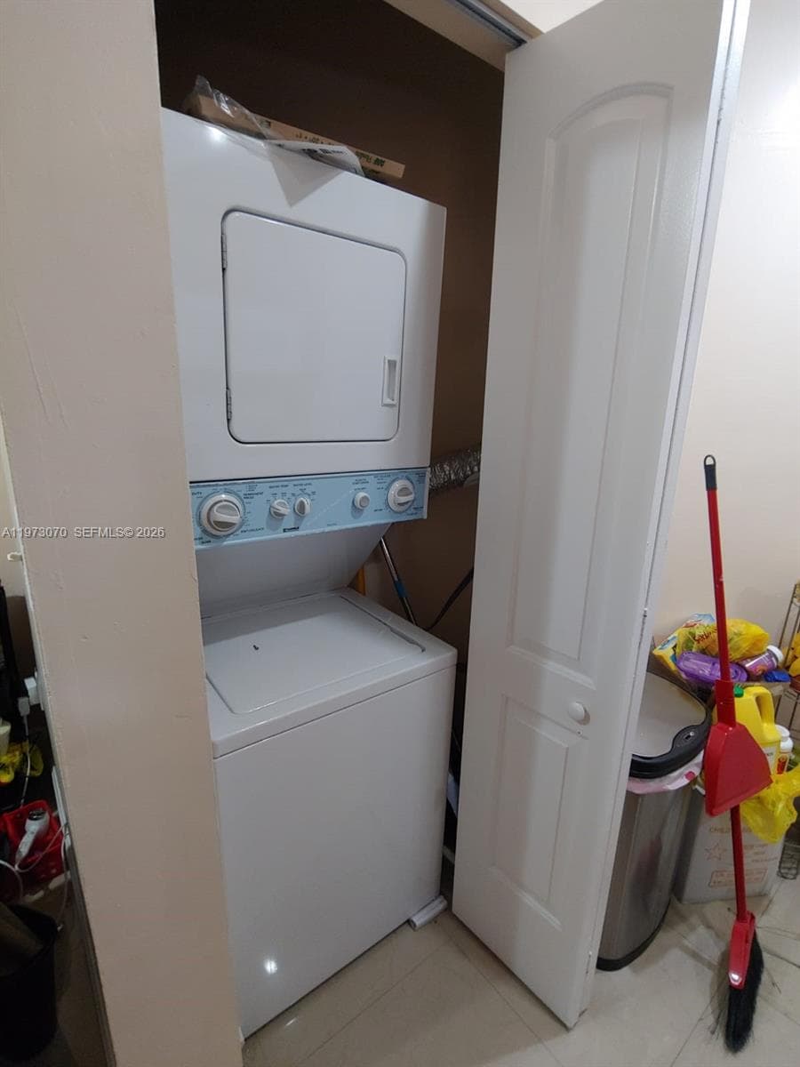 WEST GARDENS VILLAGE COND · #2-204 in Miami - Photo 15