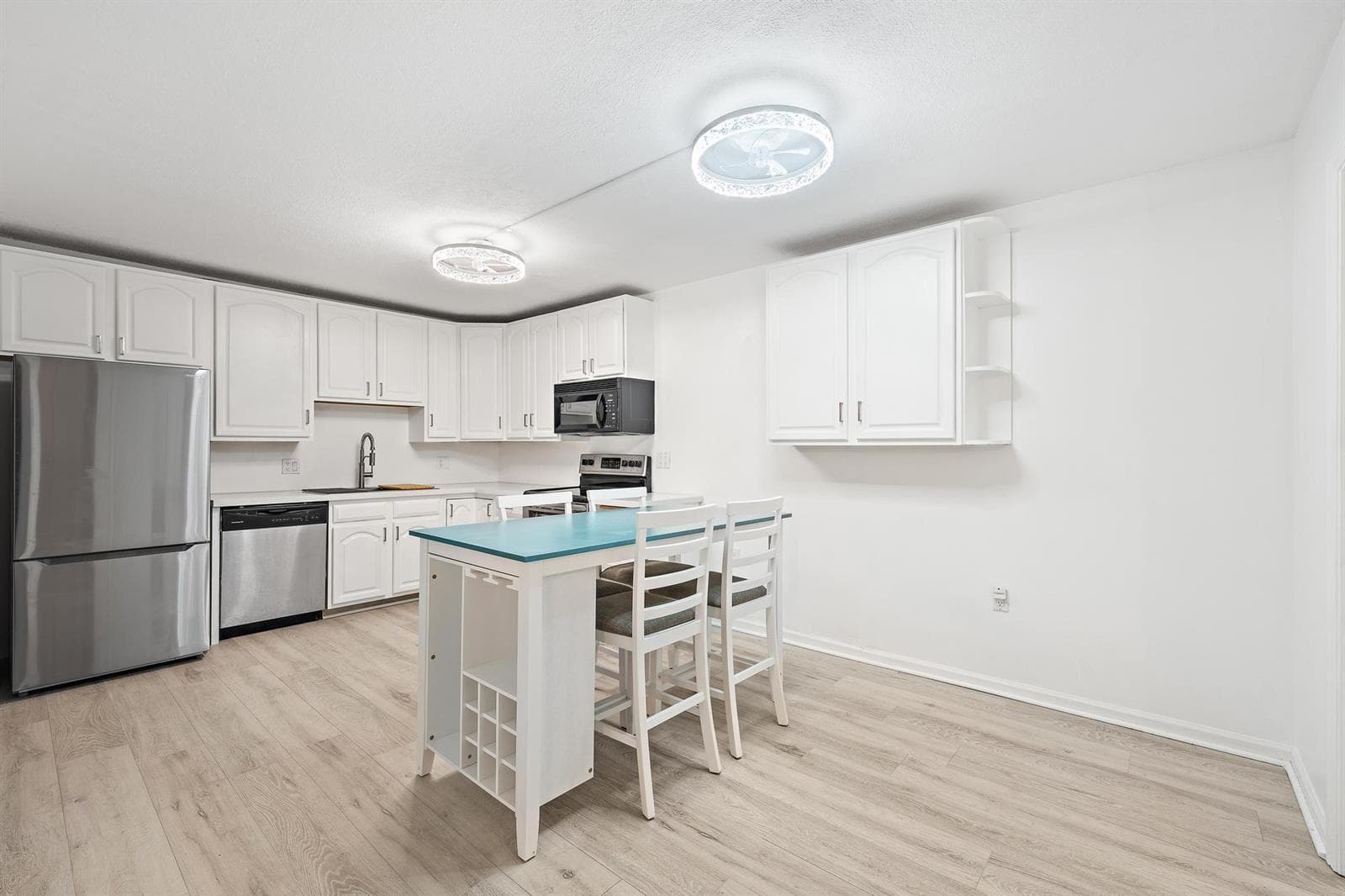 1213 12th Terrace-Kitchen:Dining