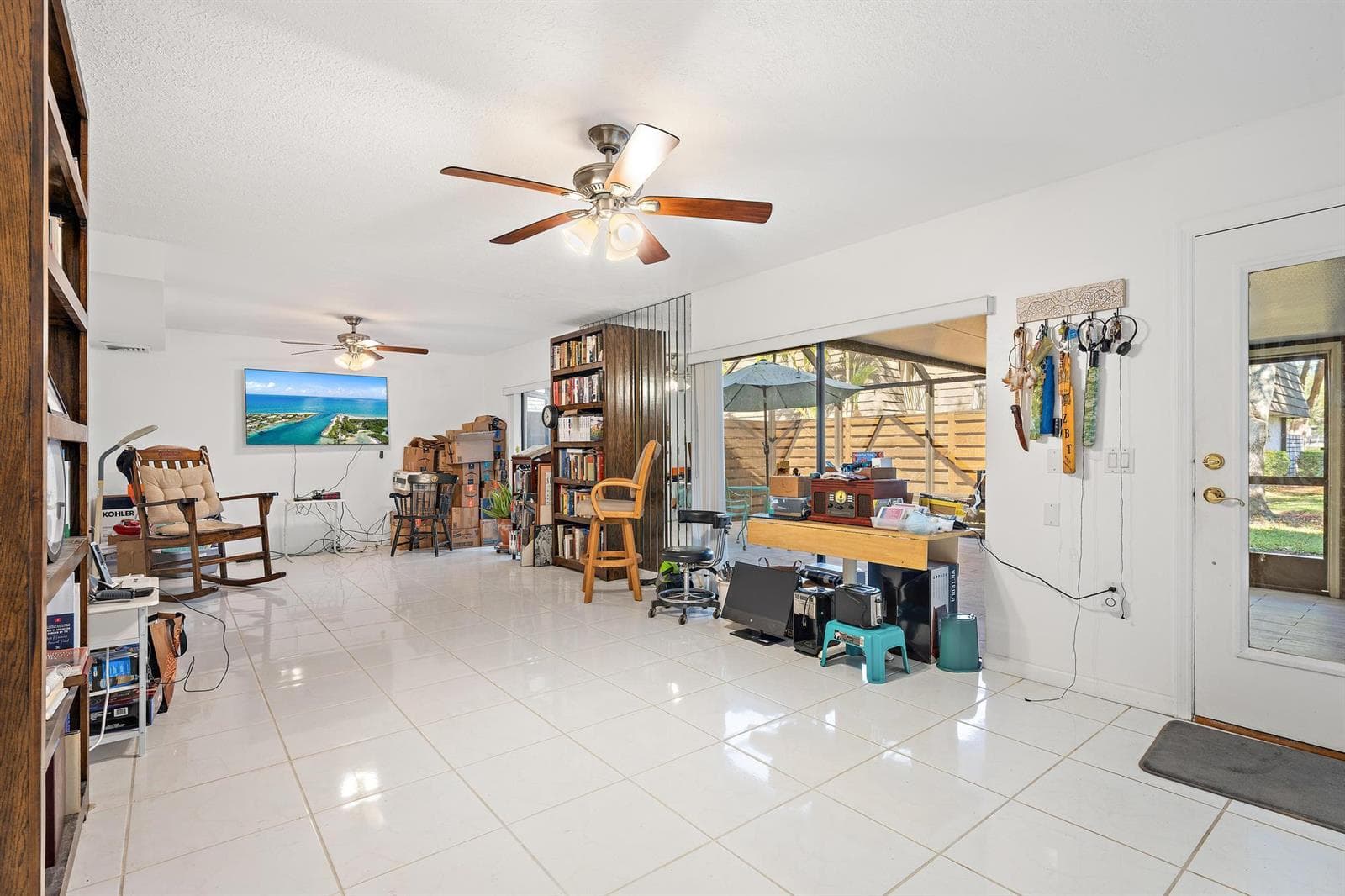 1213 12th Terrace-Living 3
