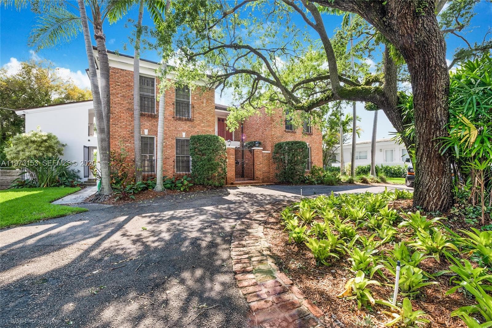 South Brick Condo · #A in Coral Gables - Photo 3