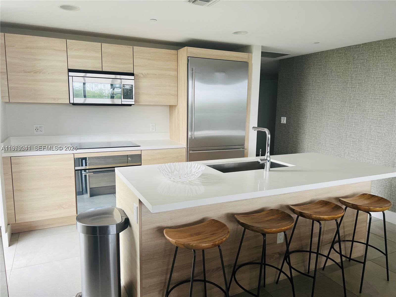 THE HARBOUR SOUTH CONDO · #421 in North Miami Beach - Photo 10