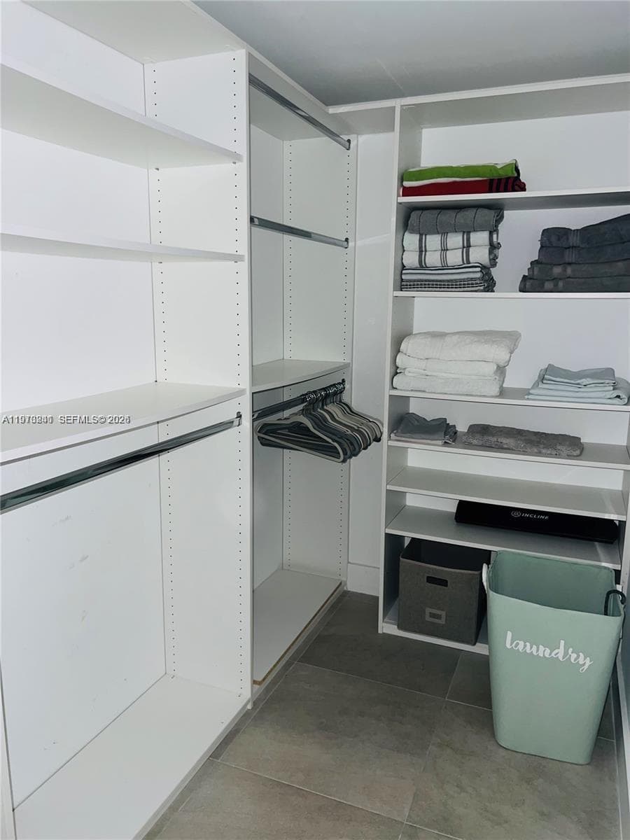THE HARBOUR SOUTH CONDO · #421 in North Miami Beach - Photo 14