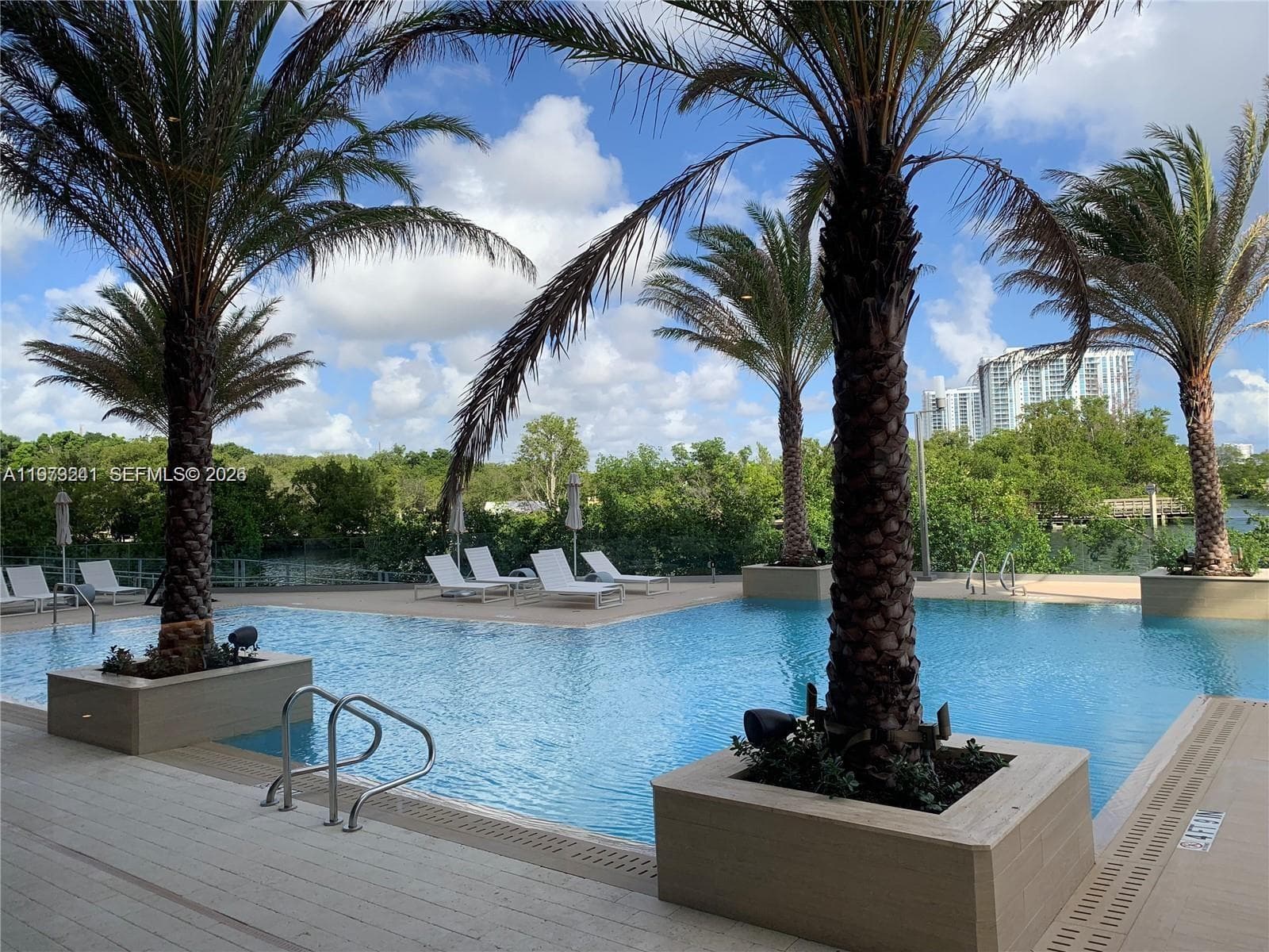 THE HARBOUR SOUTH CONDO · #421 in North Miami Beach - Photo 25