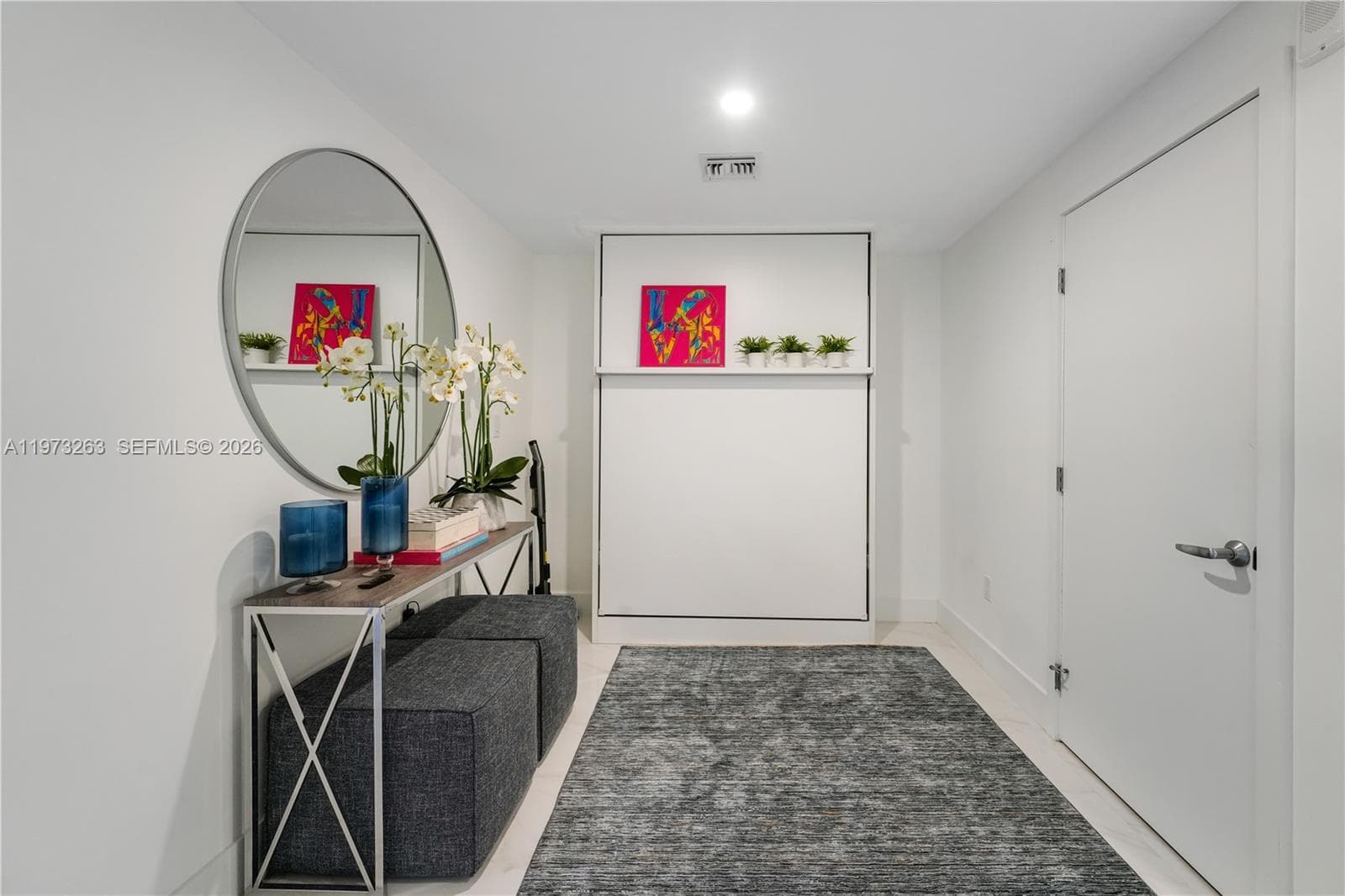 Den area, easily converted to another room.