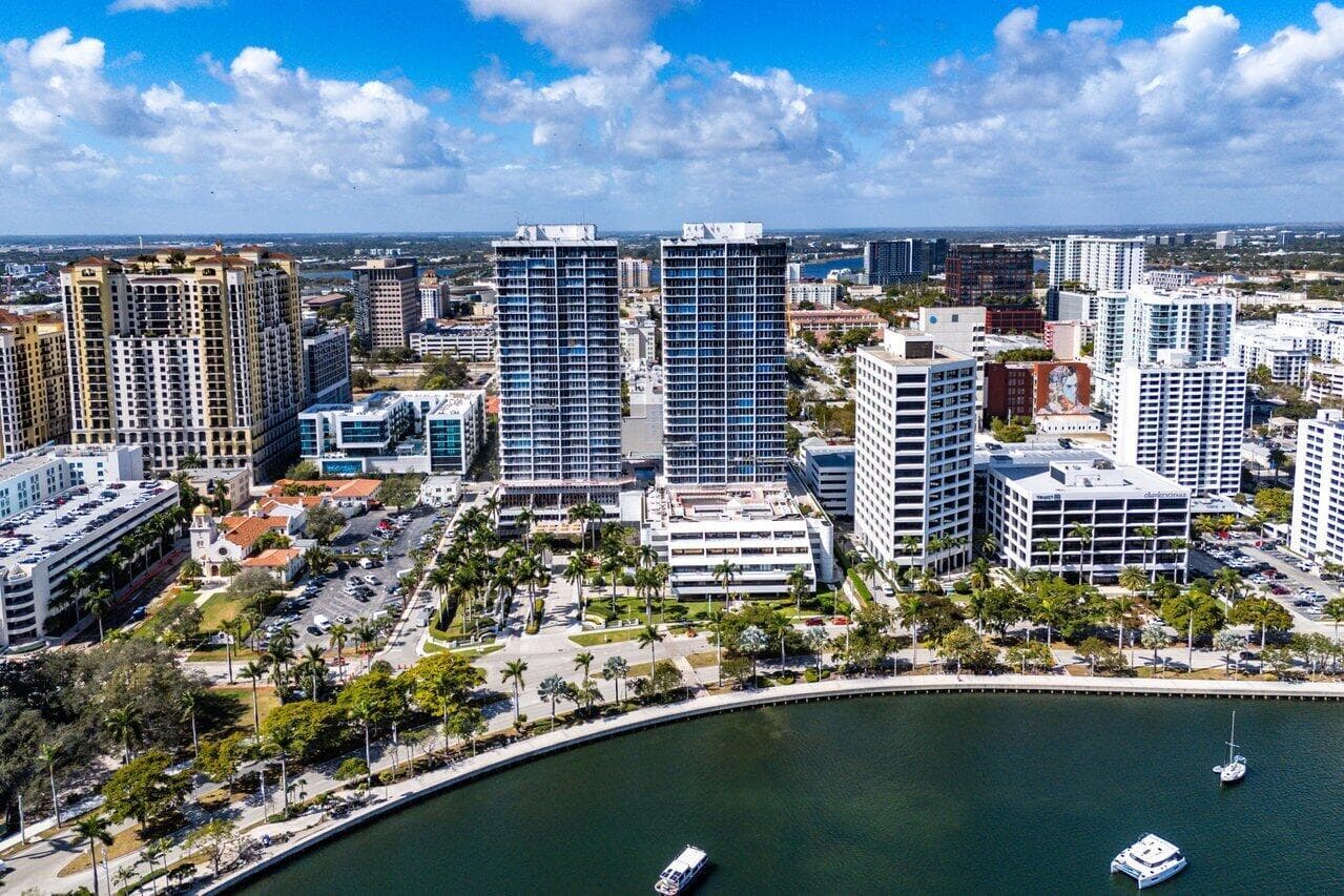 Plaza of the Palm Beaches