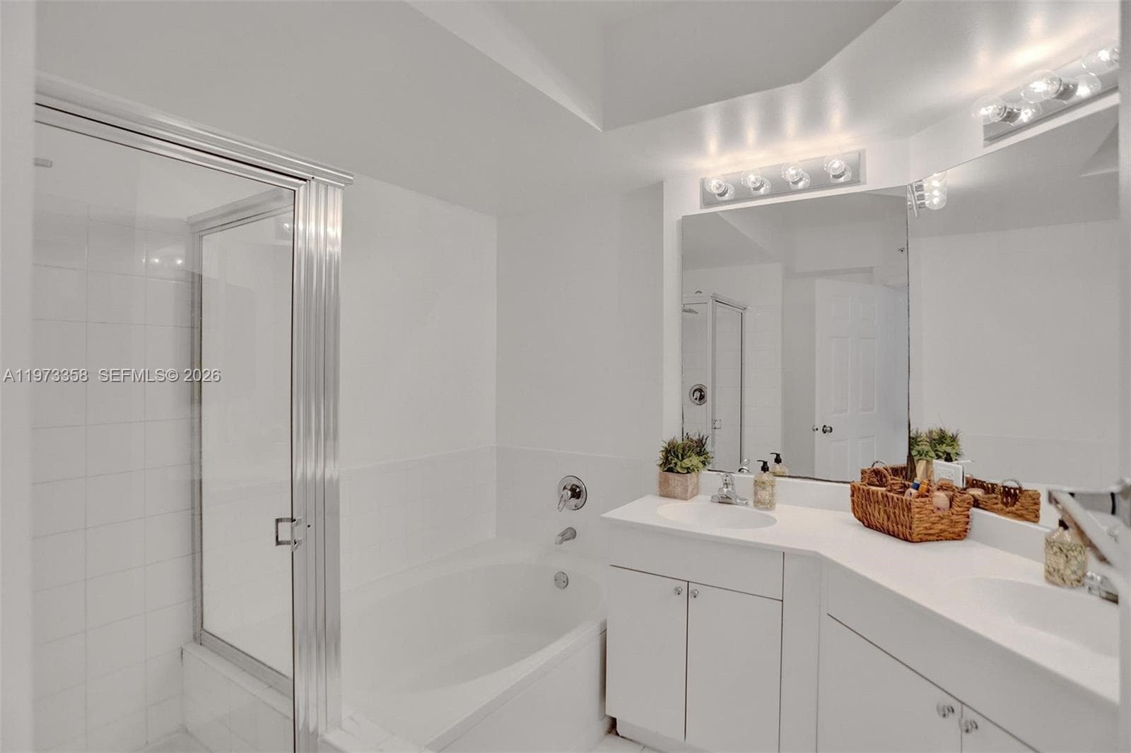 Porto Bellagio · #1501 in Sunny Isles Beach - Photo 13