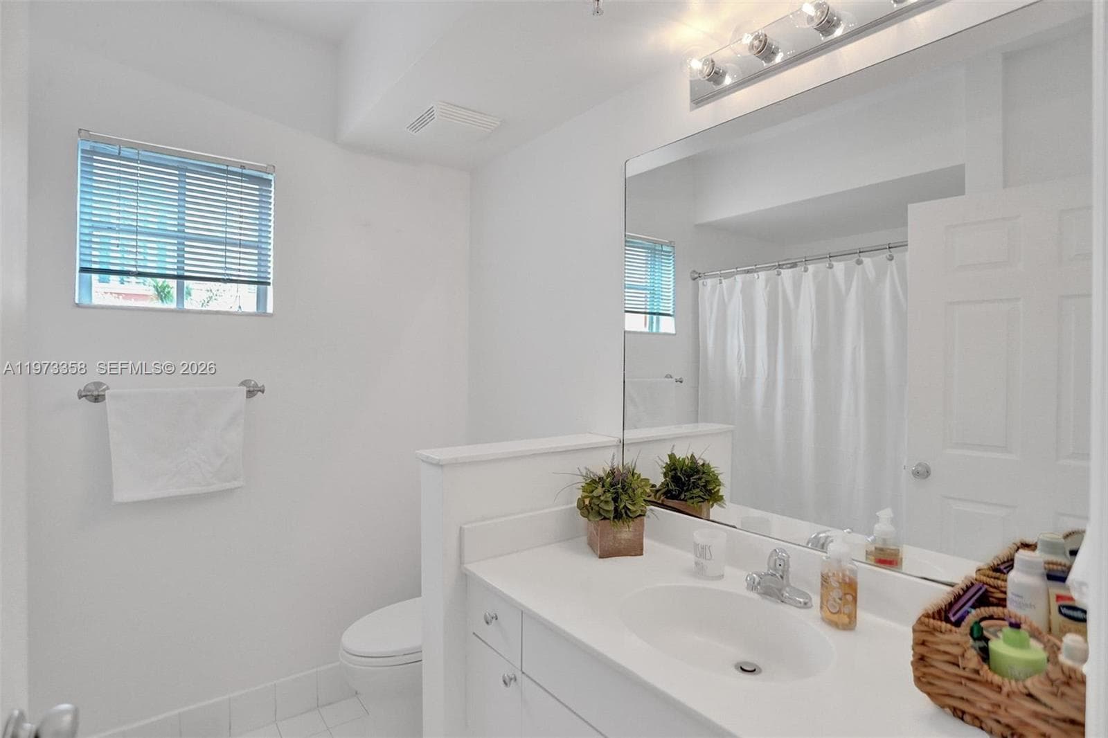 Porto Bellagio · #1501 in Sunny Isles Beach - Photo 9