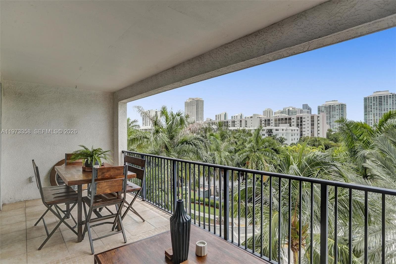Porto Bellagio · #1501 in Sunny Isles Beach - Photo 18