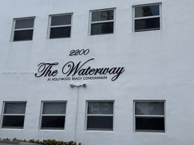 waterway · #N102 in Hollywood - Photo 15