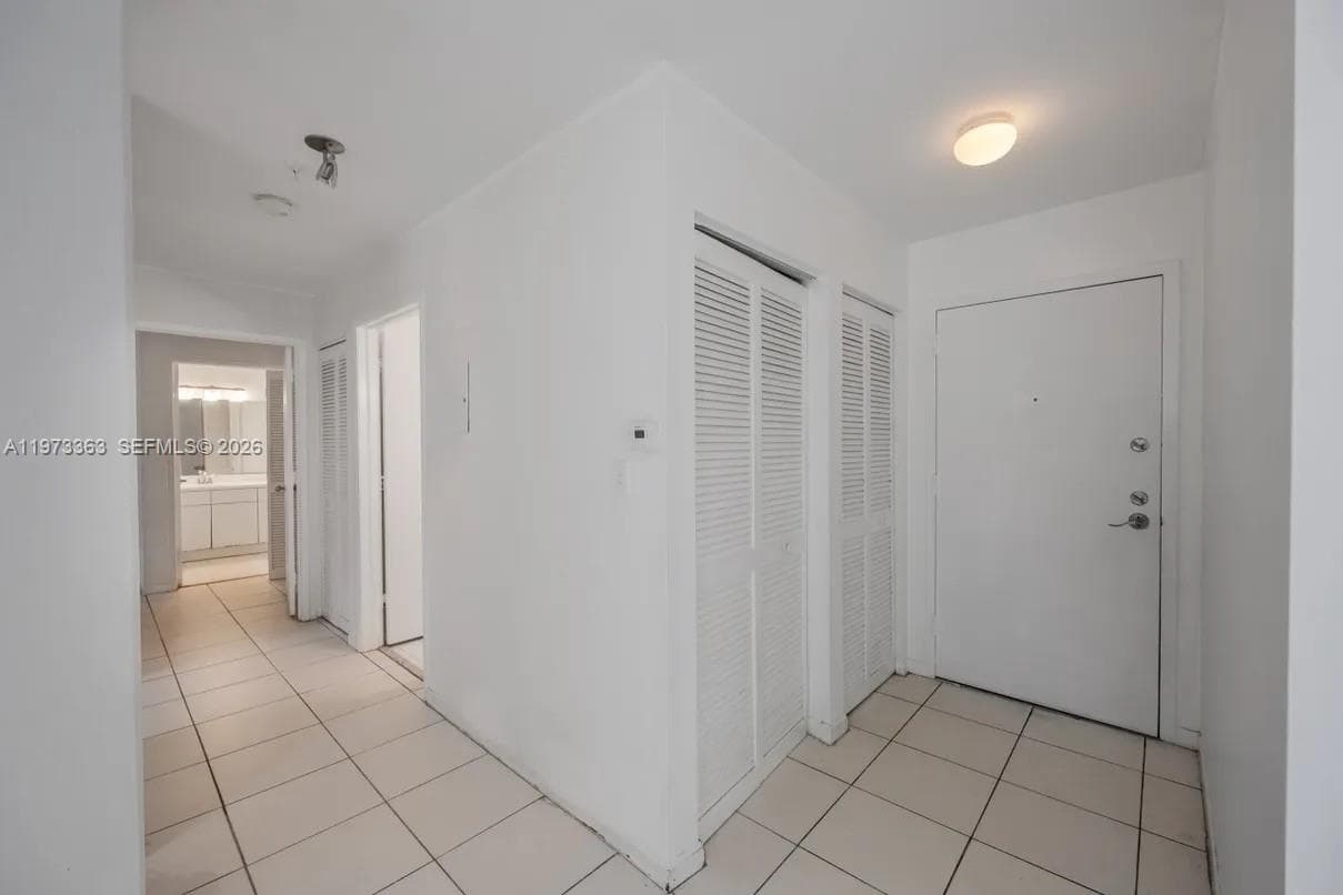 WEST BAY PLAZA CONDO · #G-08 in Miami Beach - Photo 8