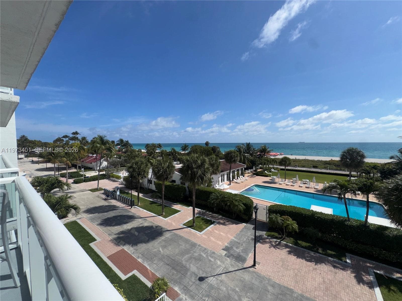 THE ROYAL CLUB CONDO · #405 in Miami Beach - Photo 17