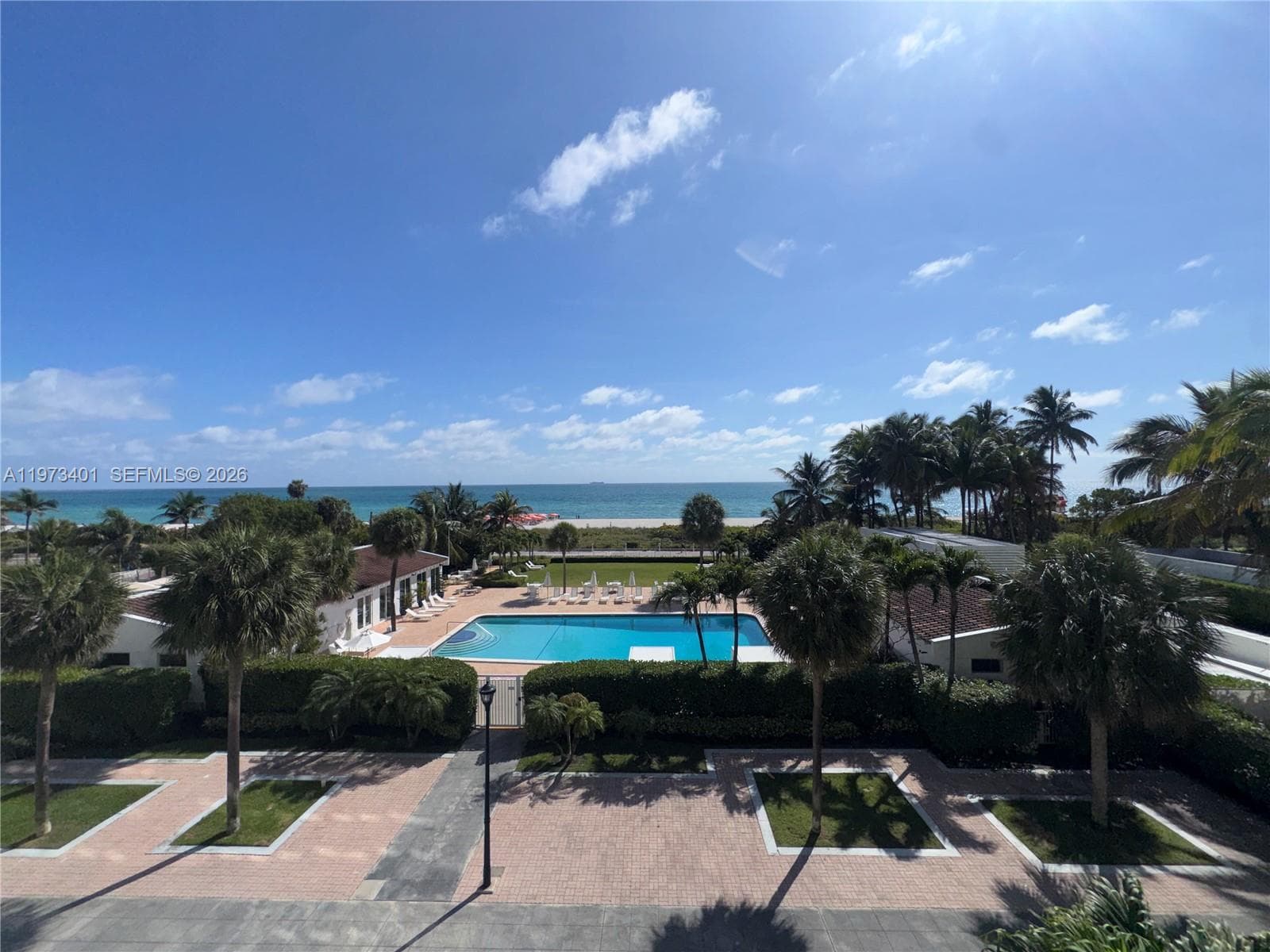 THE ROYAL CLUB CONDO · #405 in Miami Beach - Photo 1