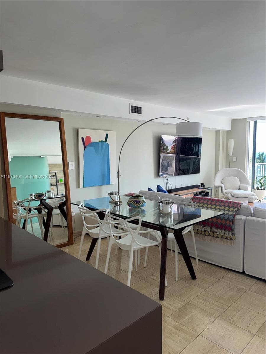 THE ROYAL CLUB CONDO · #405 in Miami Beach - Photo 5