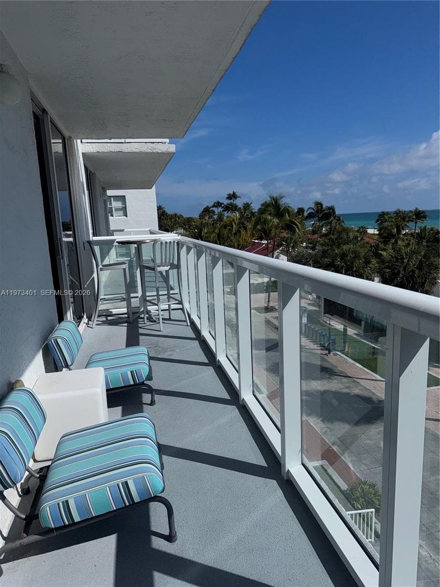 THE ROYAL CLUB CONDO · #405 in Miami Beach - Photo 15