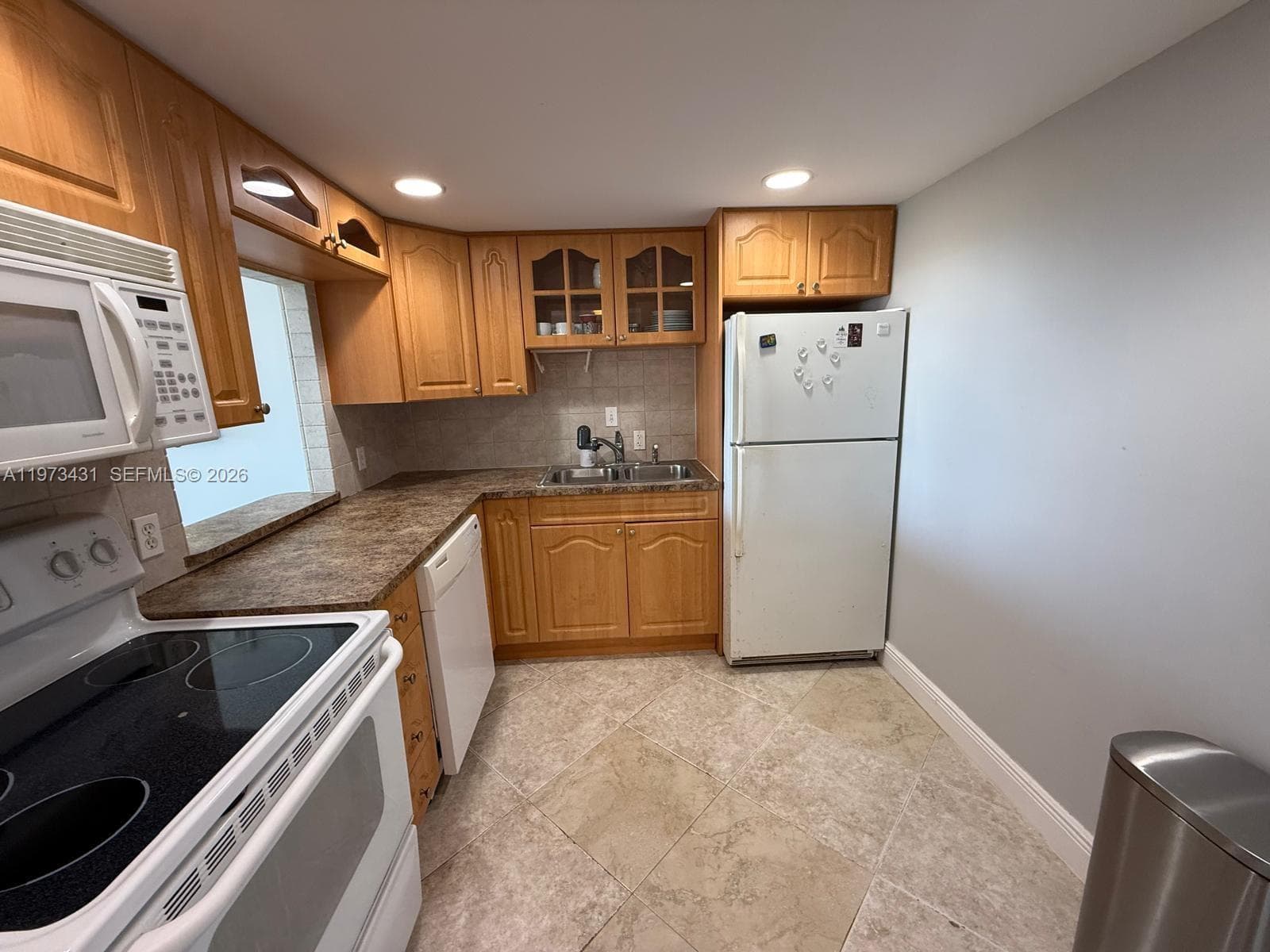 ARLEN HOUSE EAST CONDO · #610 in Sunny Isles Beach - Photo 7