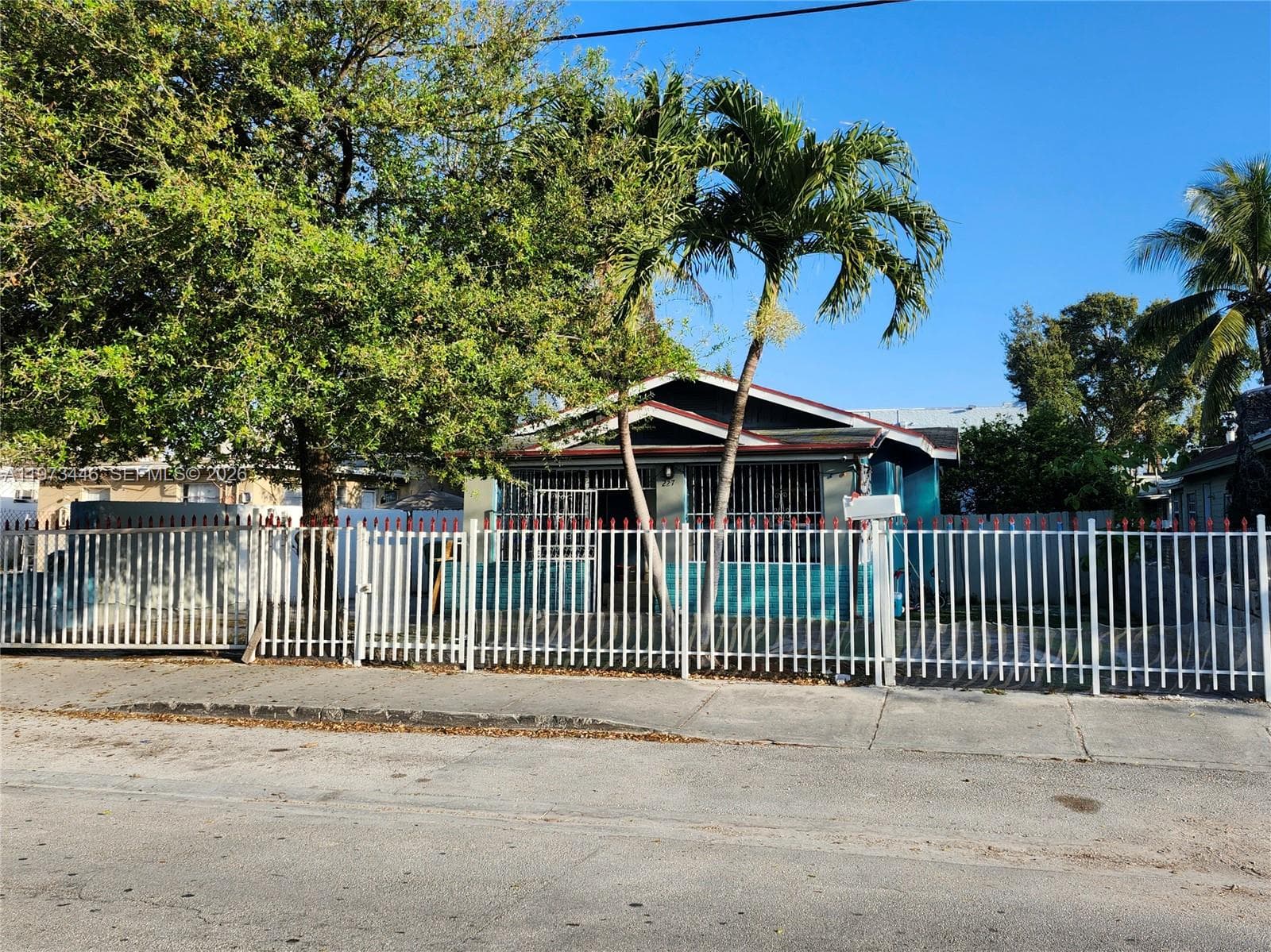 227 NW 33rd St photo 2