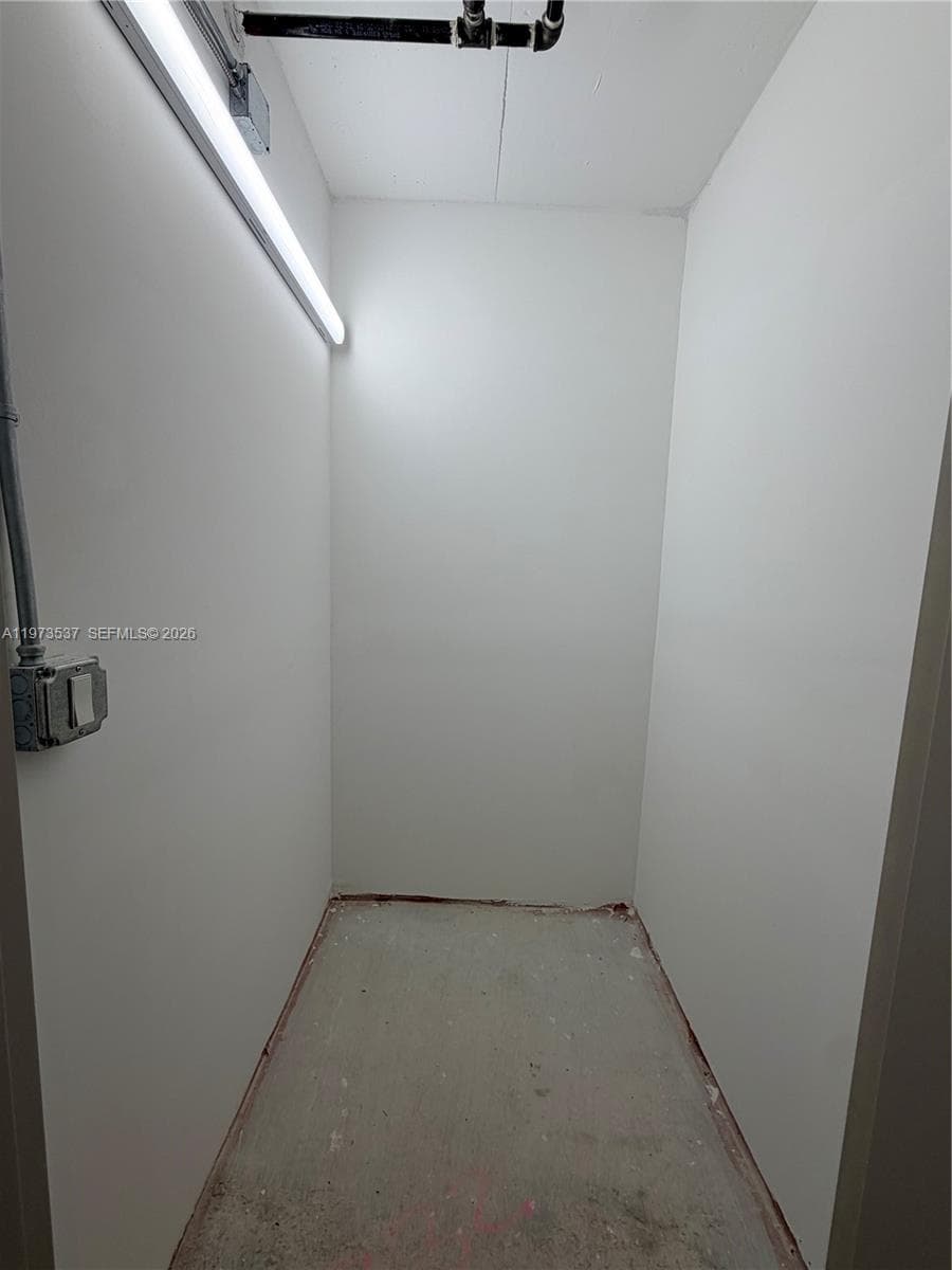 PRIVATE STORAGE