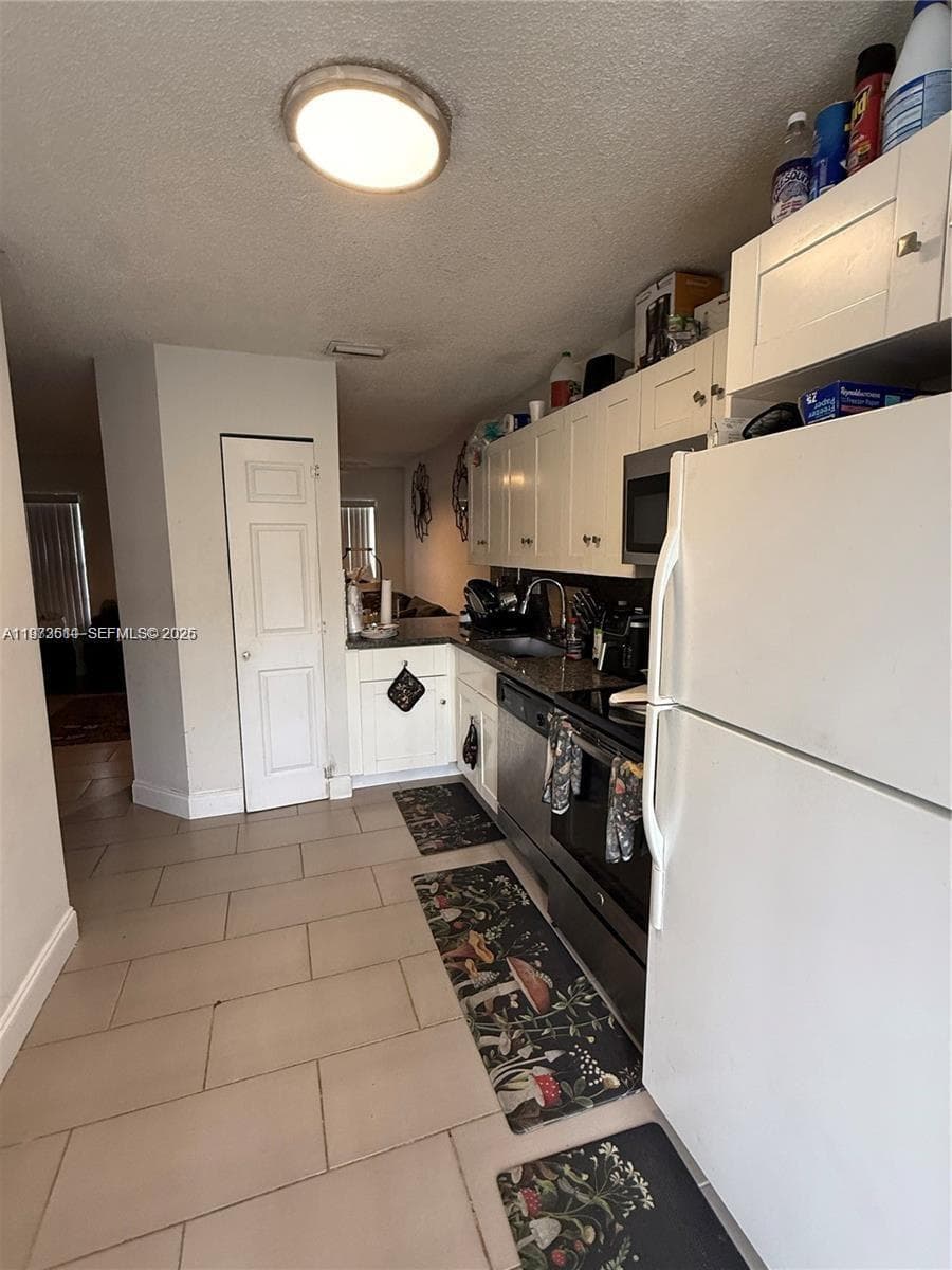 20305 NW 27th Ct photo 3