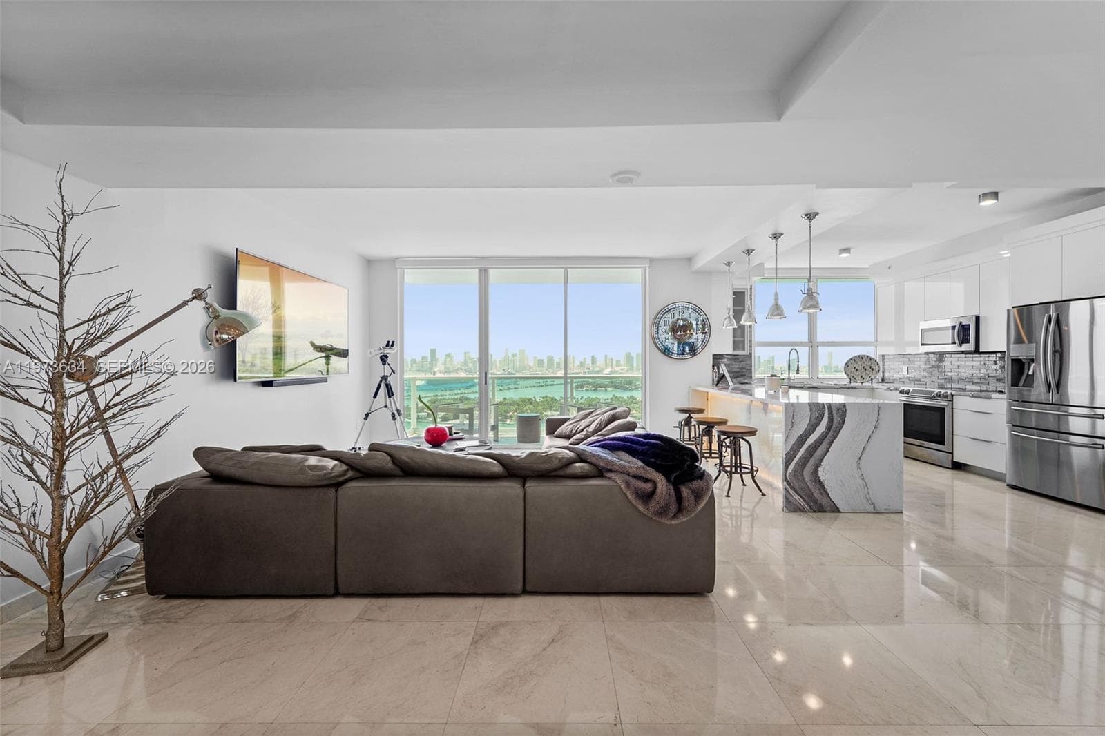 THE FLORIDIAN CONDO · #PH09 in Miami Beach - Photo 4