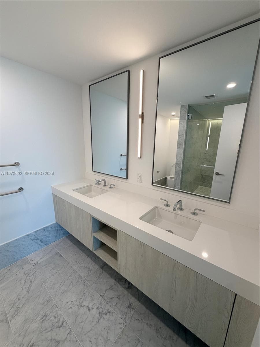La Baia North · #307 in Bay Harbor Islands - Photo 13
