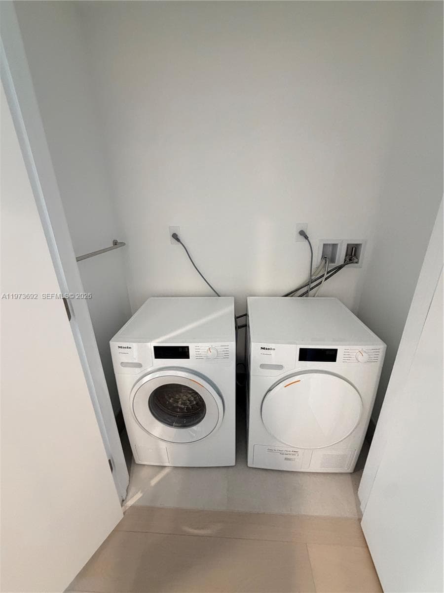La Baia North · #307 in Bay Harbor Islands - Photo 20