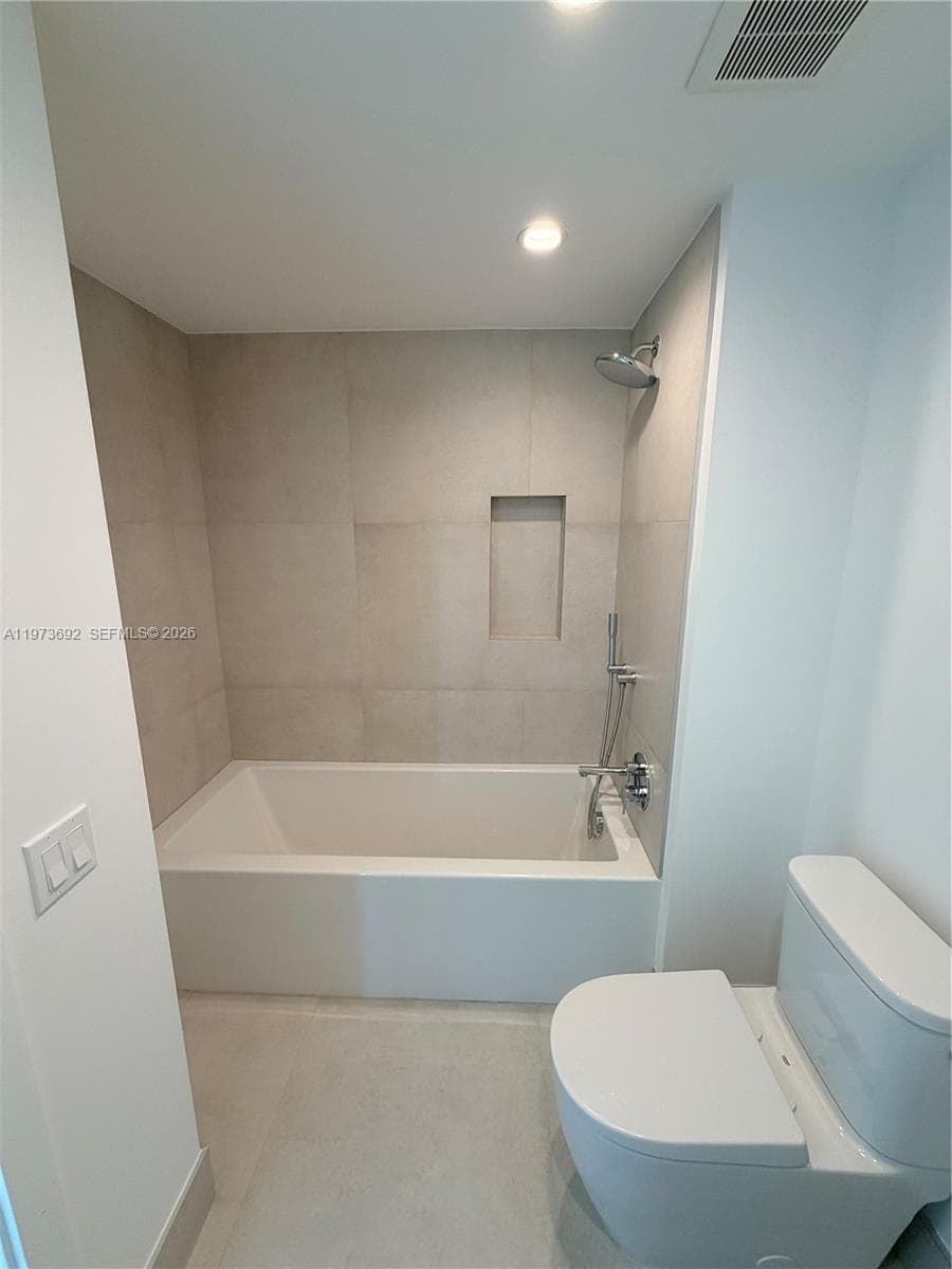 La Baia North · #307 in Bay Harbor Islands - Photo 19
