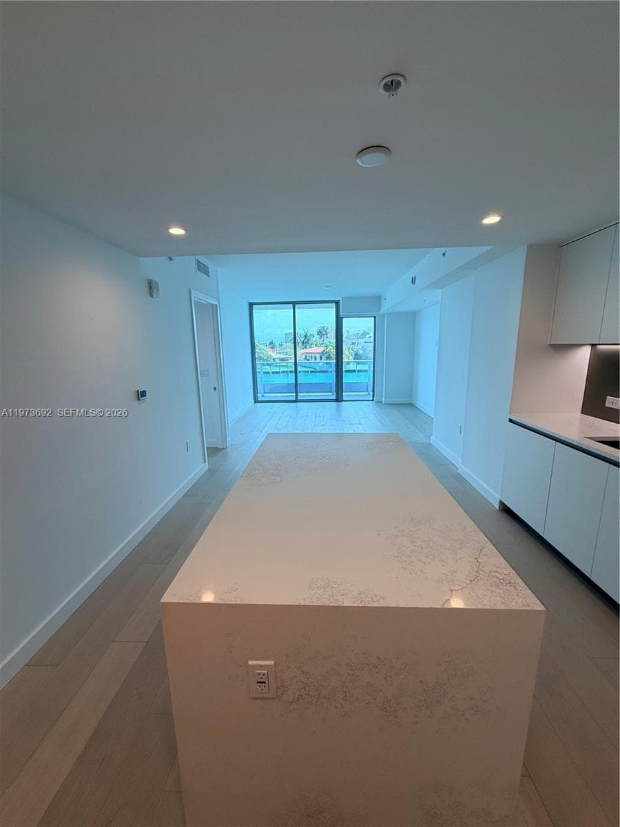 La Baia North · #307 in Bay Harbor Islands - Photo 8