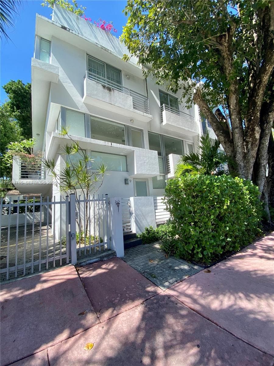 MICHIGAN PLACE CONDO · #8 in Miami Beach - Photo 48