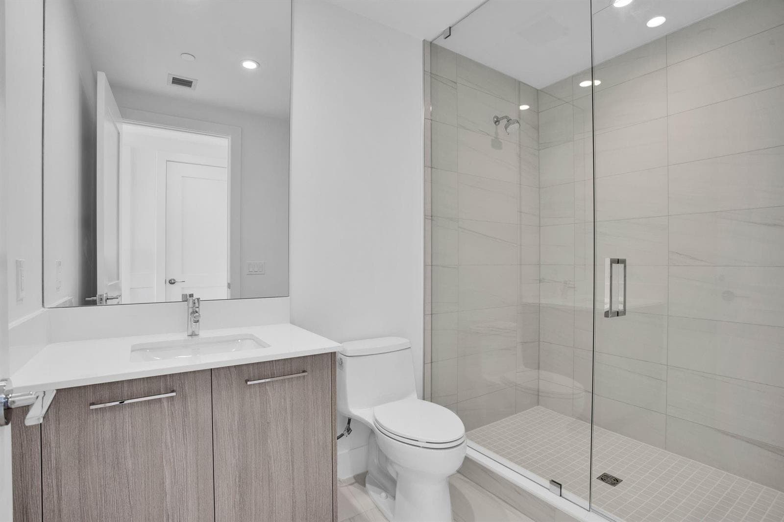 Guet Suite Bath