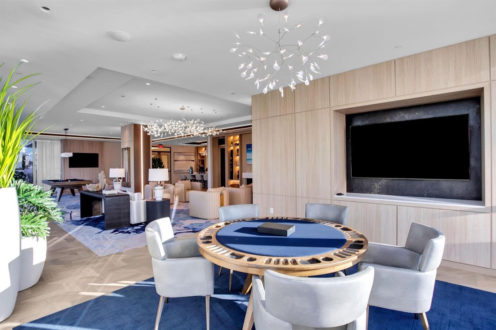 The Wave-Entertainment Lounge