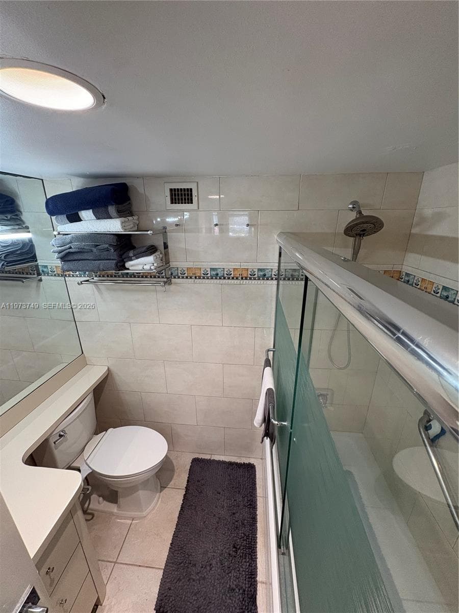 Bayview Towers · #A1409 in North Miami - Photo 19