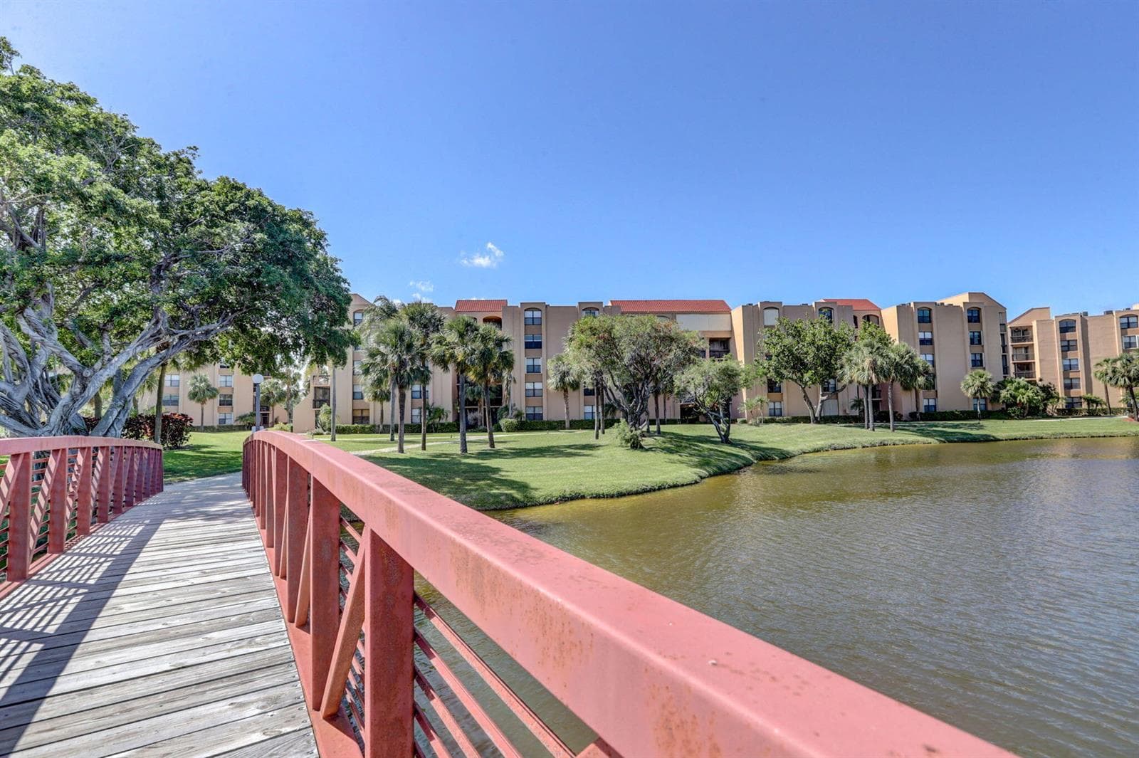 49-web-or-mls-Delray Racquet Club (7)