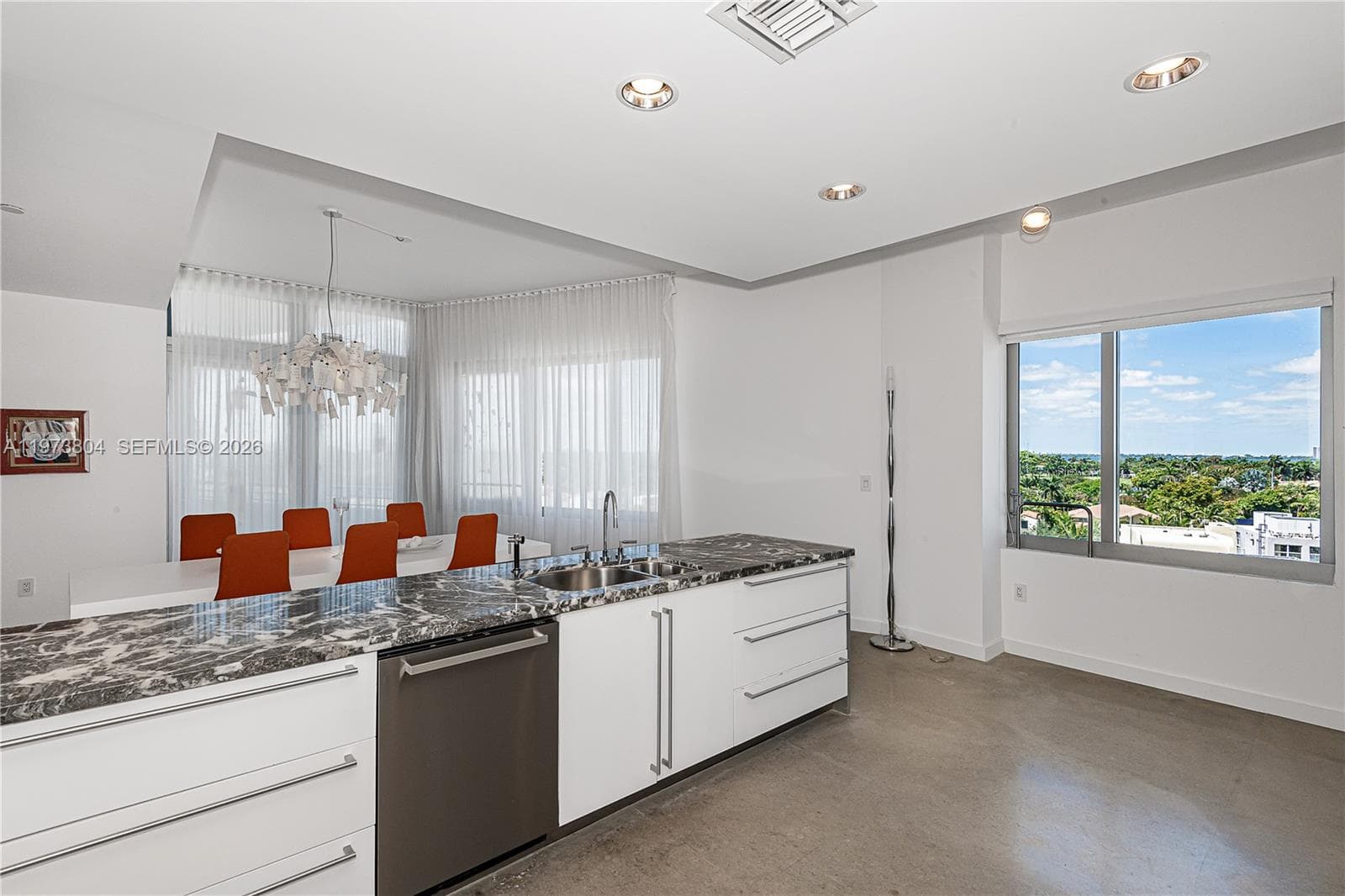 GORLIN AT AQUA CONDO · #702 in Miami Beach - Photo 12